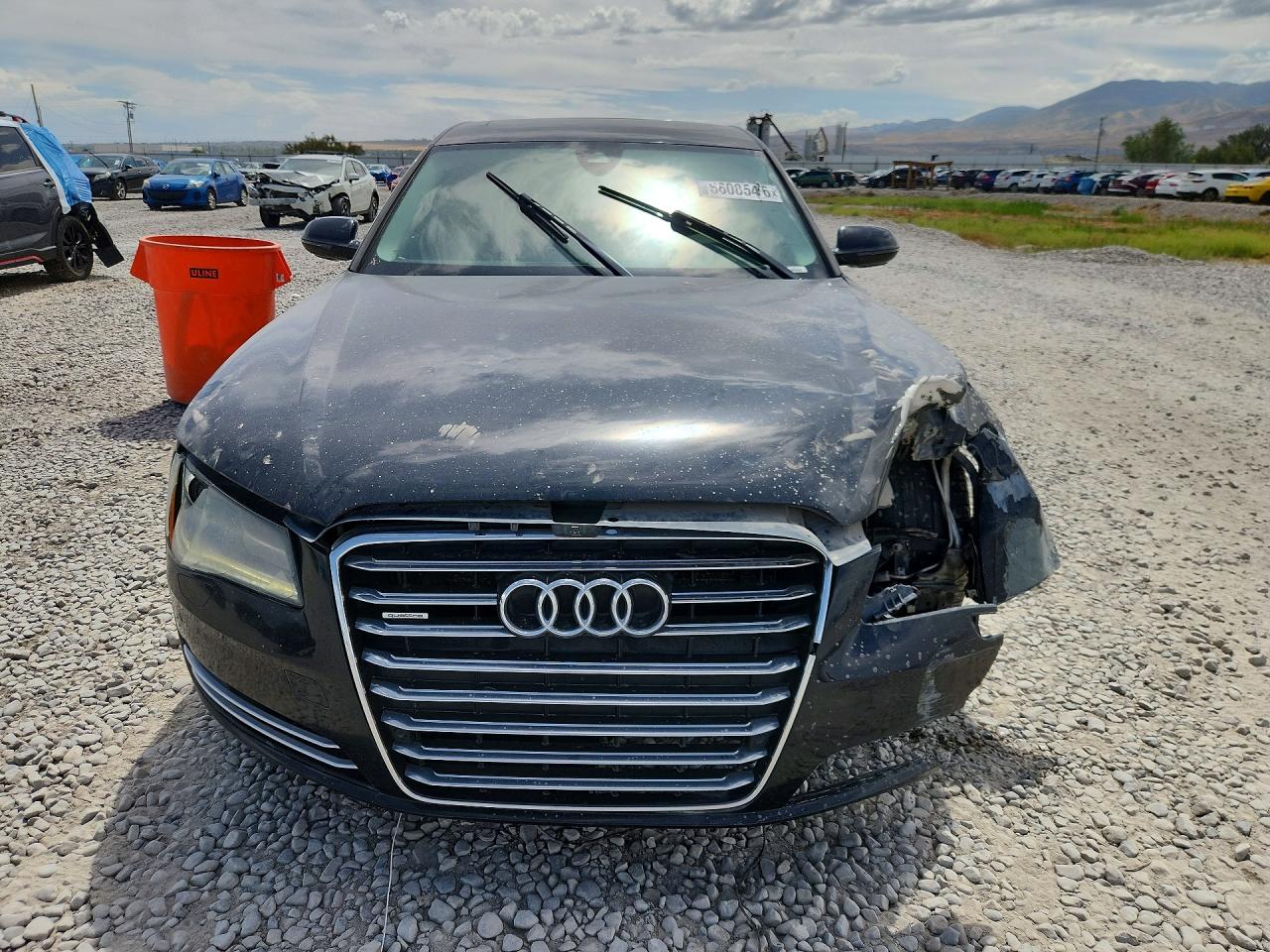 2012 Audi A8 Quattro Черный vin: WAUAVAFD4CN009732