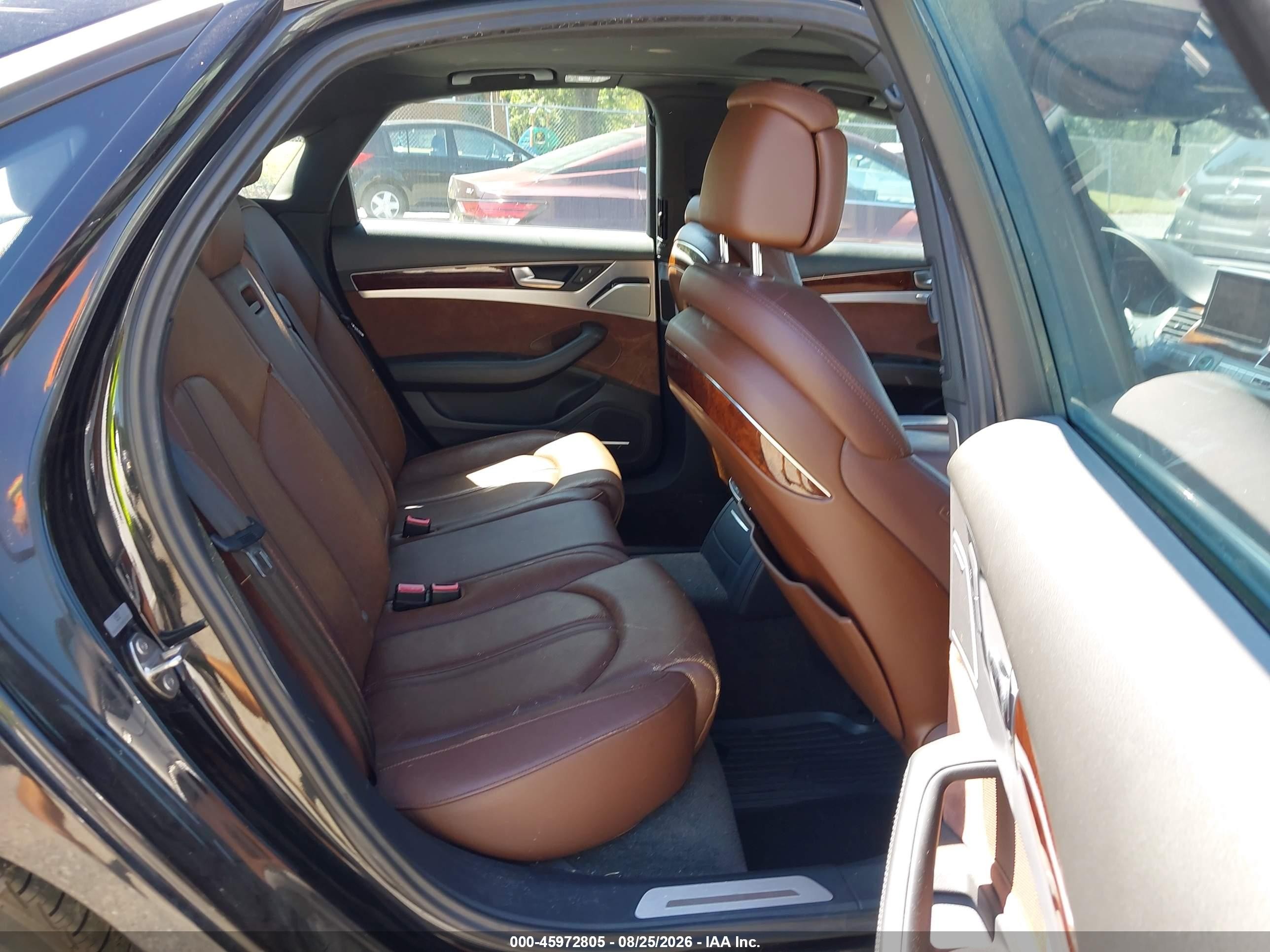 2011 Audi A8 4.2 (tiptronic) Черный vin: WAUAVAFD5BN021421