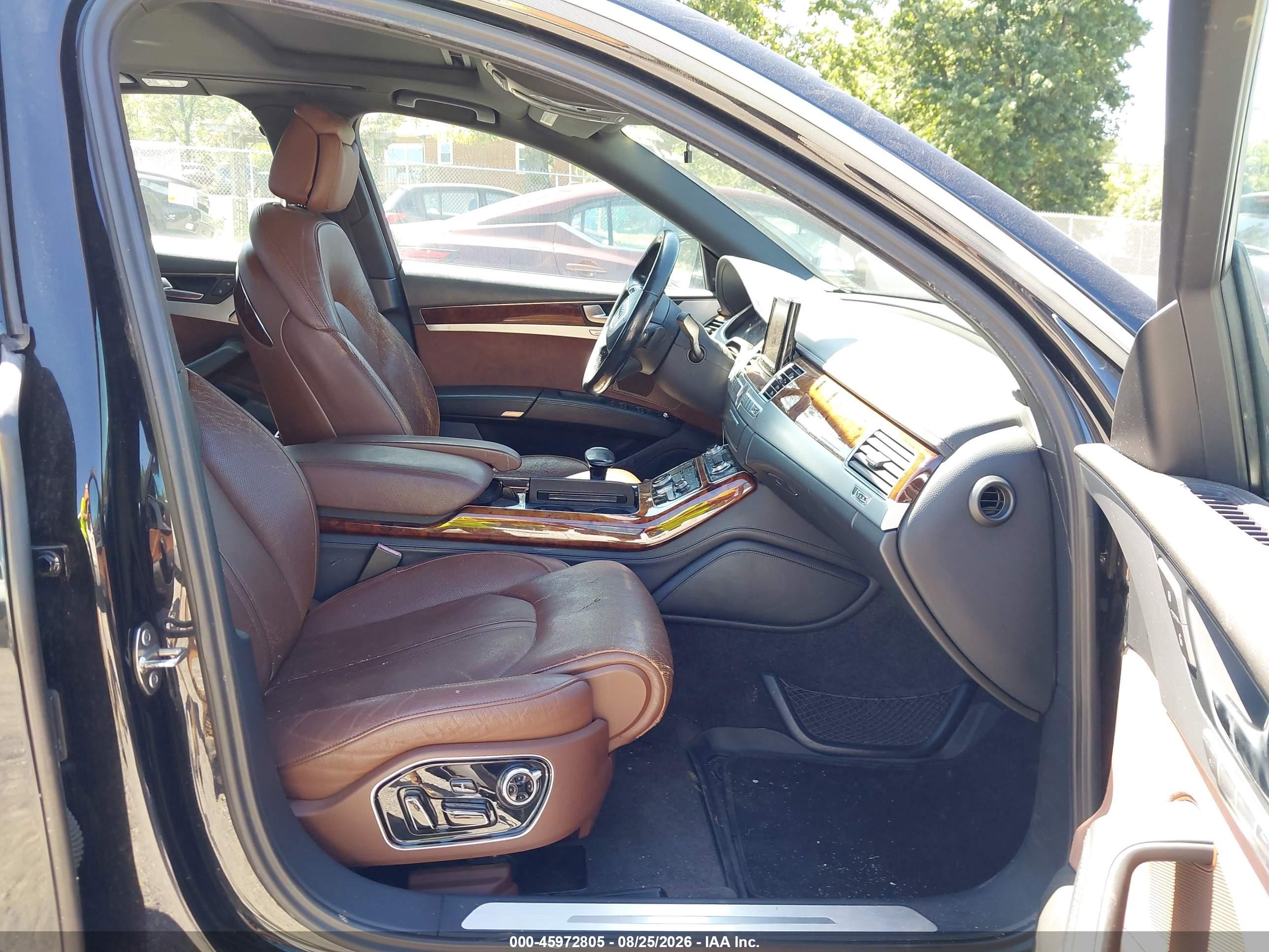 2011 Audi A8 4.2 (tiptronic) Черный vin: WAUAVAFD5BN021421