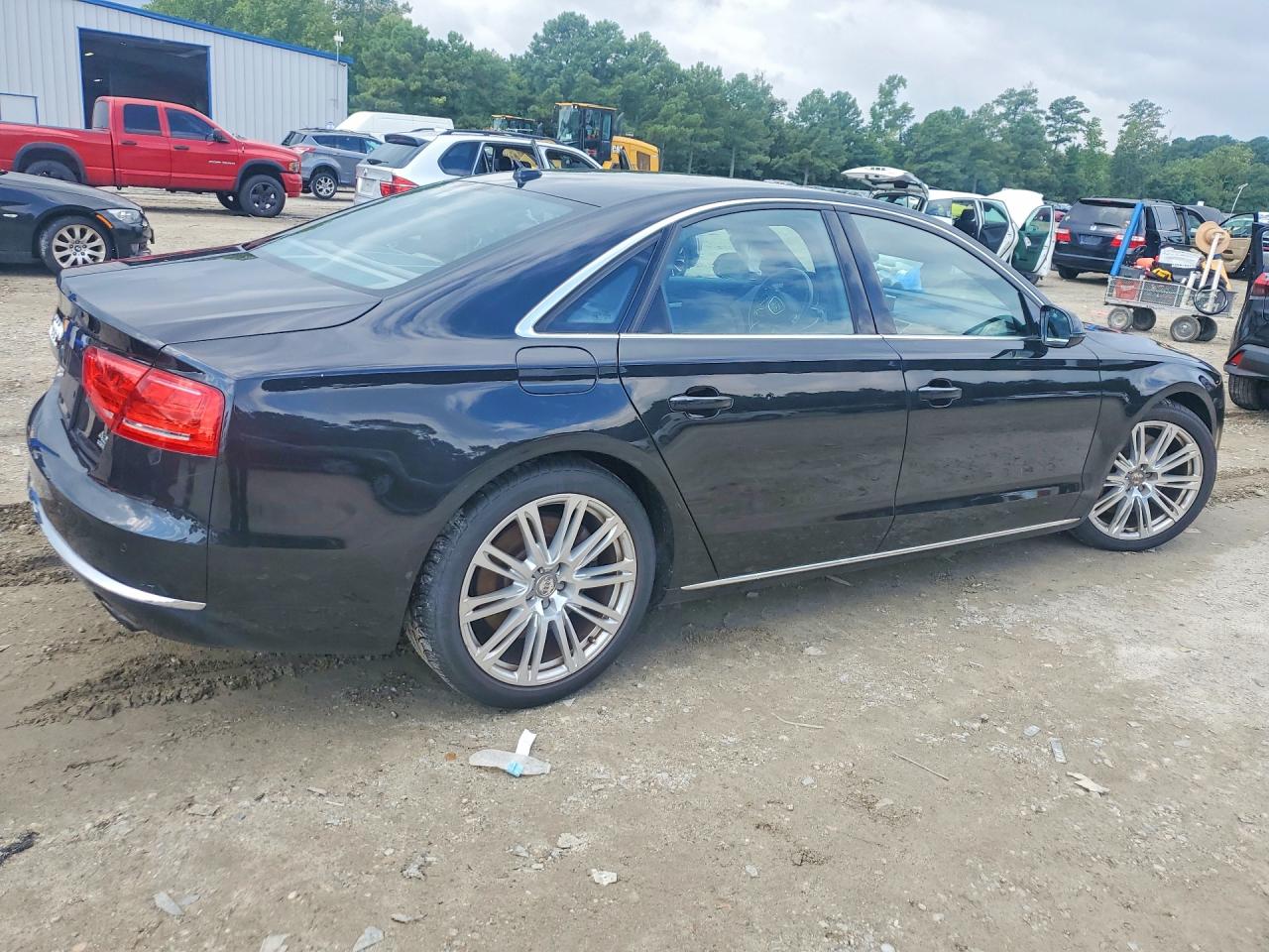 2011 Audi A8 Quattro Black vin: WAUAVAFD5BN023010
