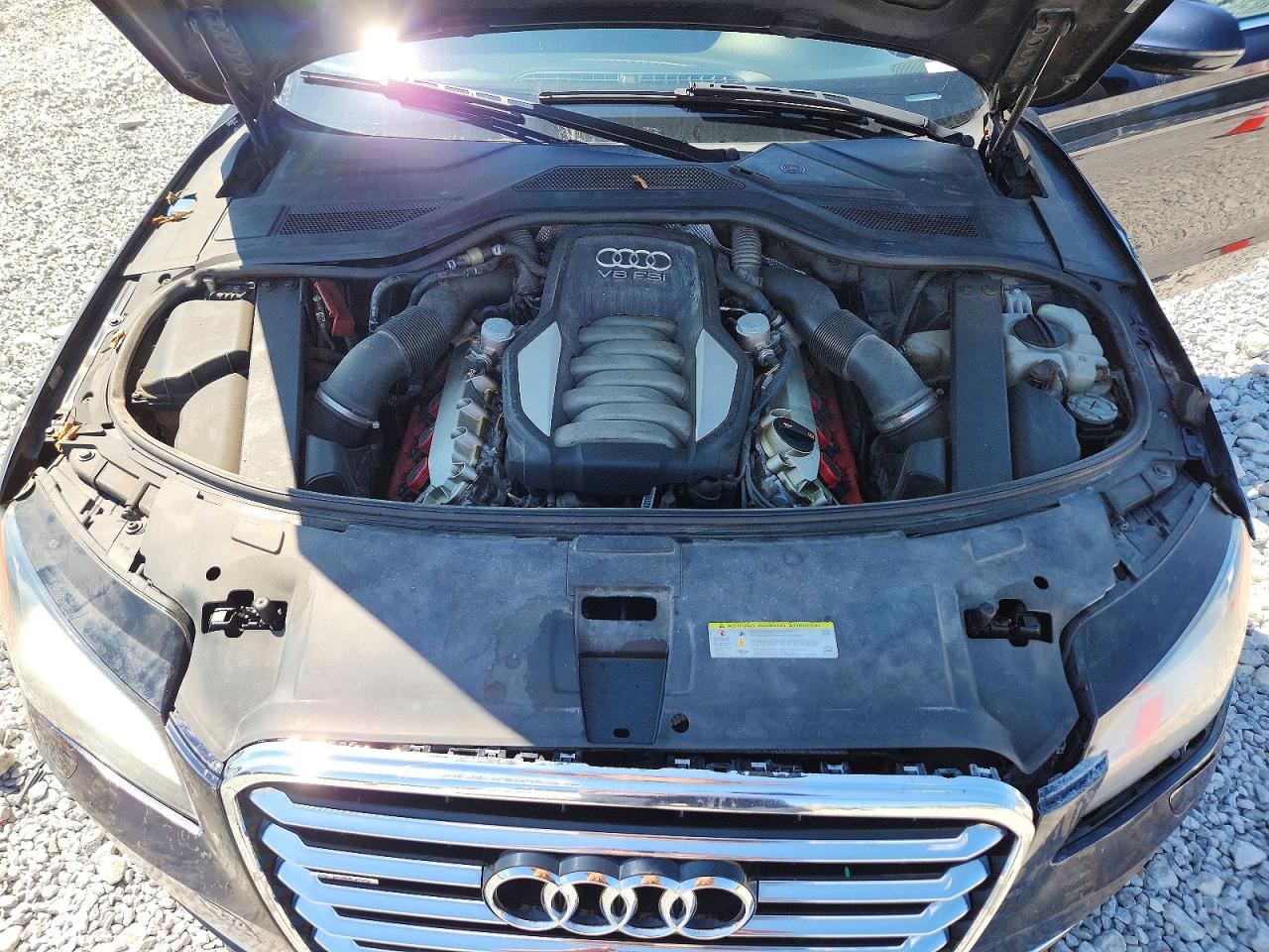 2011 Audi A8 Quattro Blue vin: WAUAVAFD8BN007142