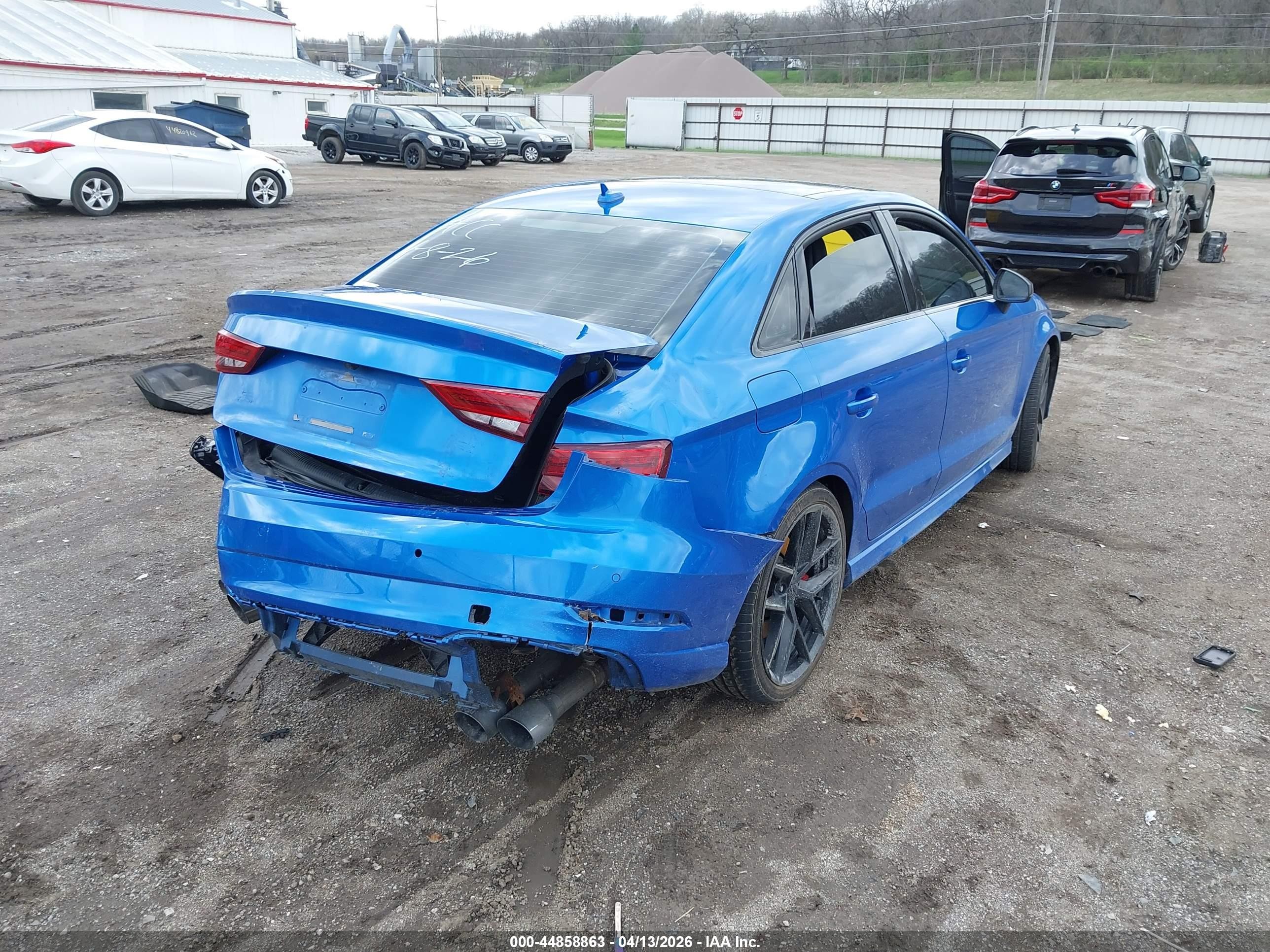 2018 Audi S3 2.0t Premium Plus/2.0t Tech Premium Plus Blue vin: WAUB1GFF9J1026471
