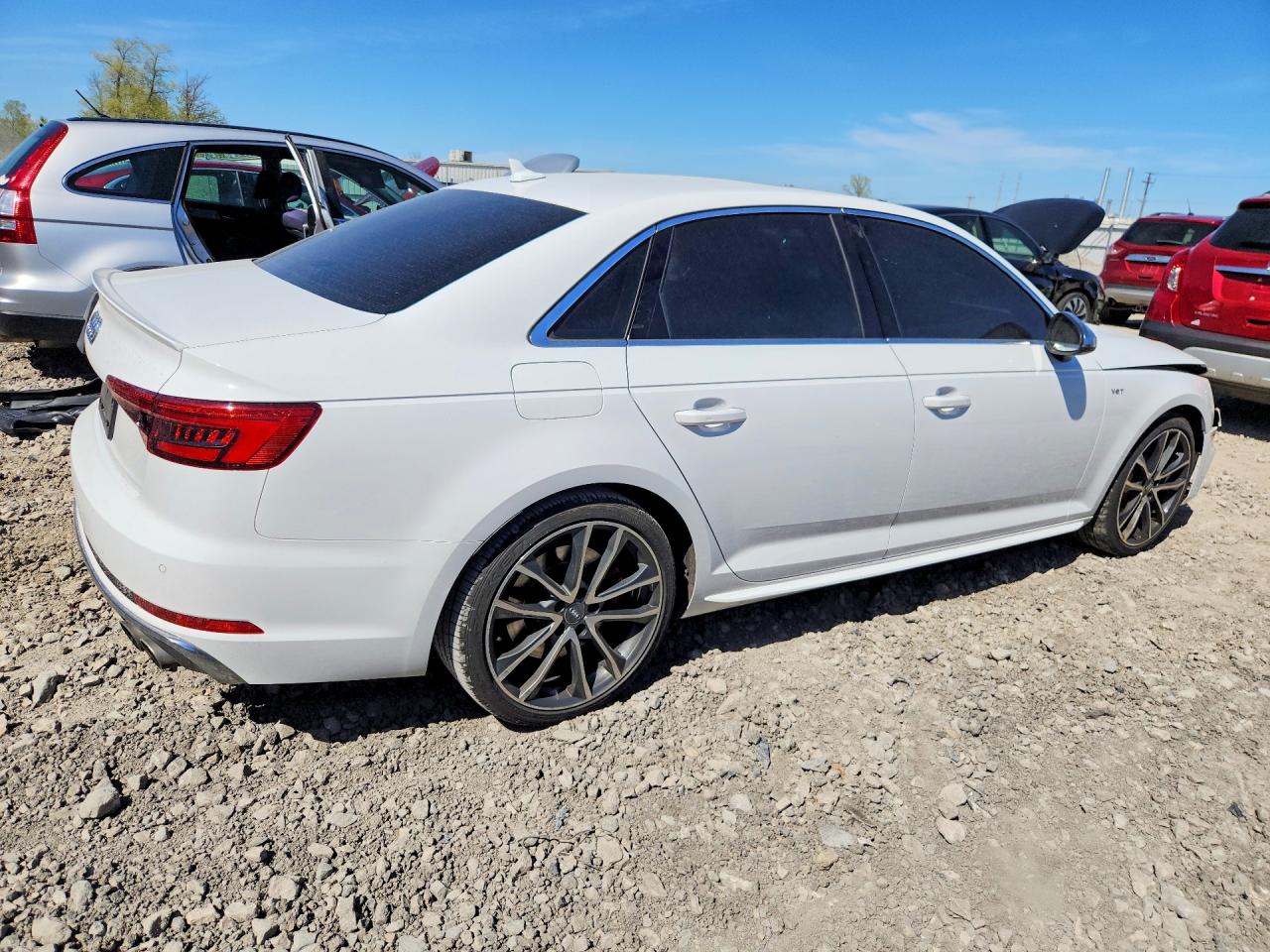 2018 Audi S4 Premium Plus White vin: WAUB4AF41JA003253