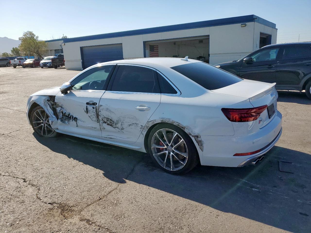 2018 Audi S4 Premium Plus White vin: WAUB4AF46JA080555