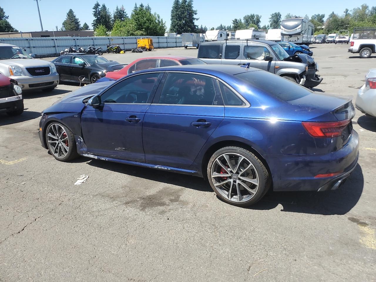 2018 Audi S4 Premium Plus Blue vin: WAUB4AF4XJA002571