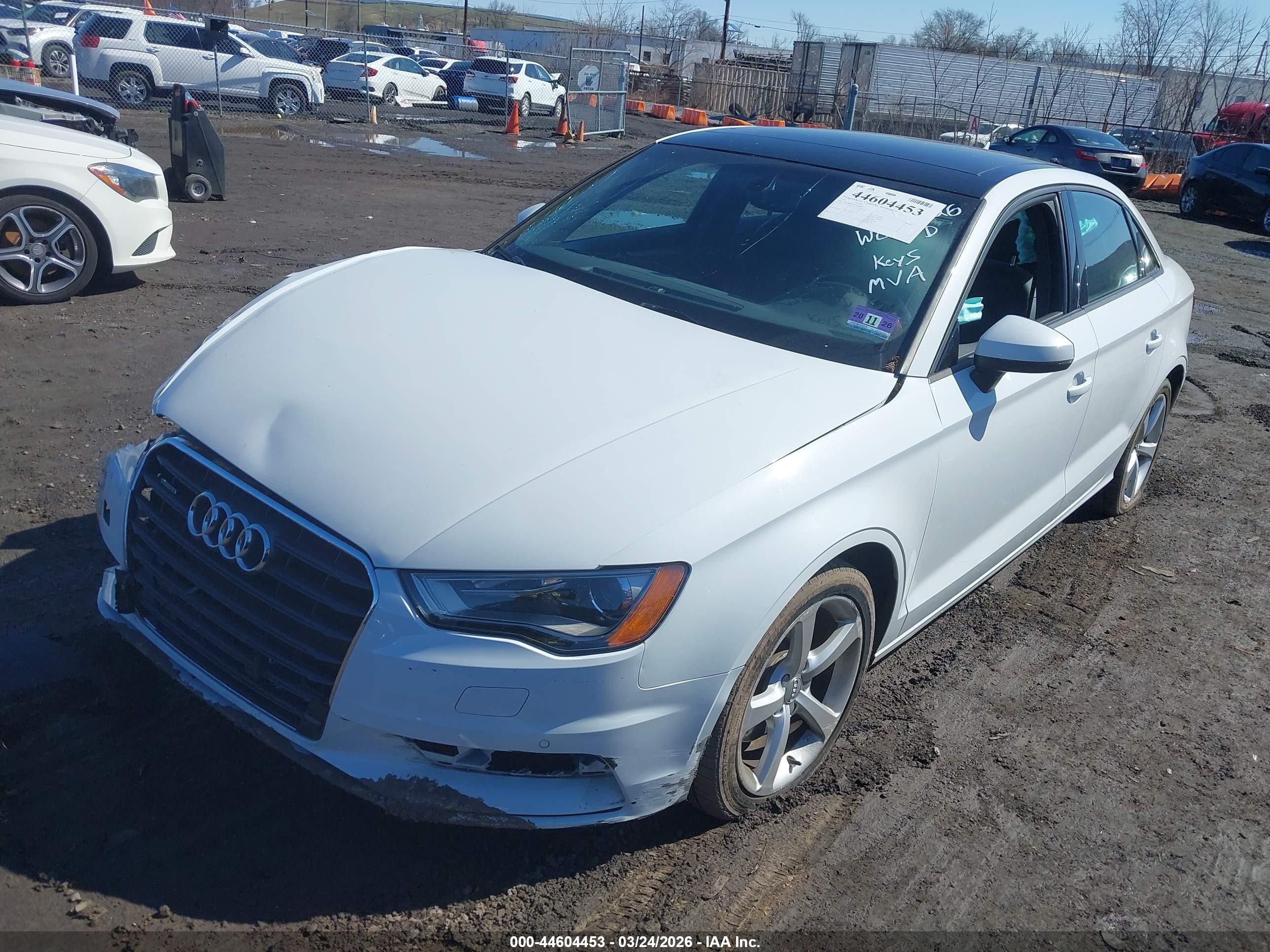2016 Audi A3 2.0t Premium White vin: WAUB8GFF0G1030364