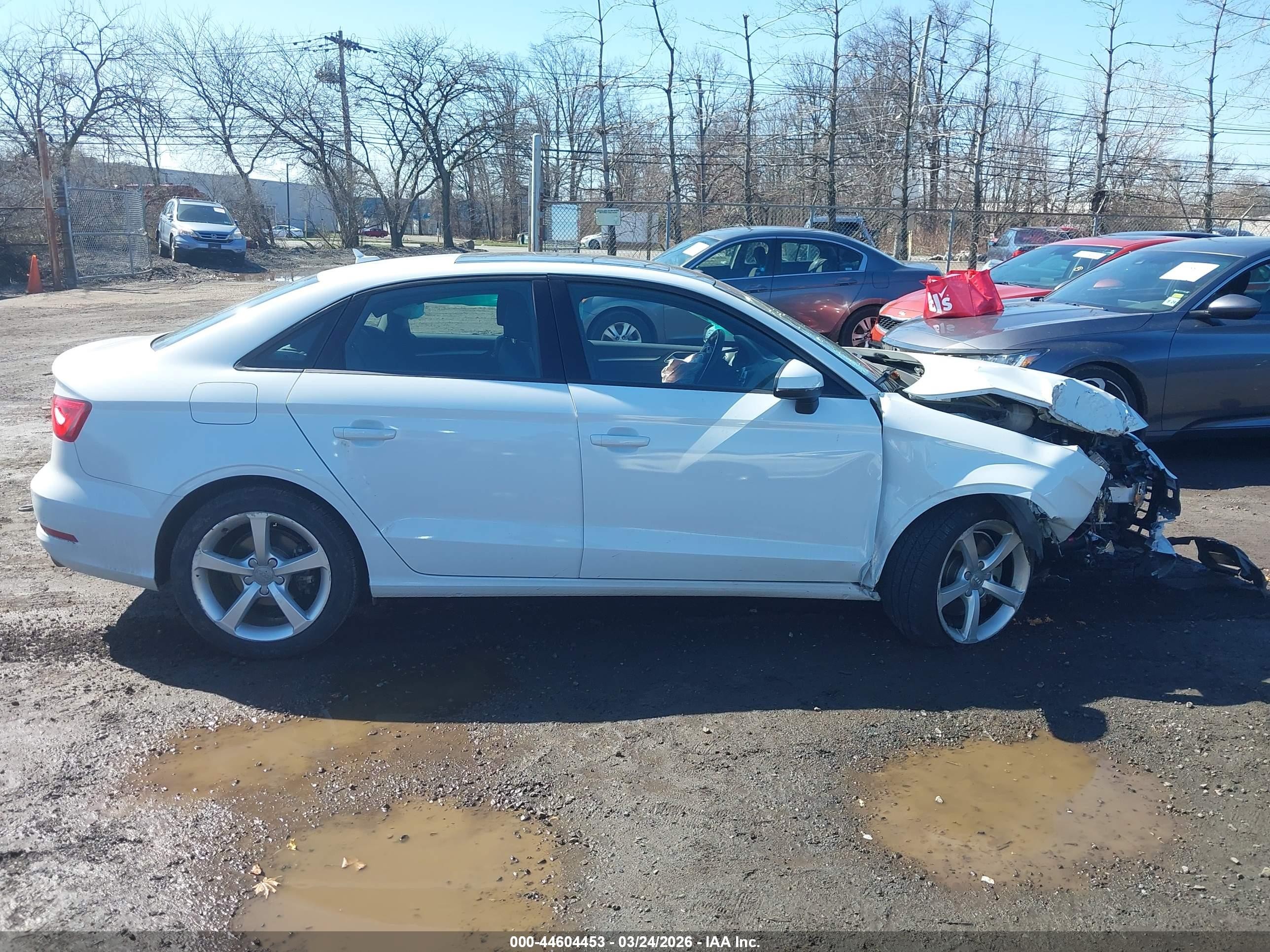 2016 Audi A3 2.0t Premium White vin: WAUB8GFF0G1030364