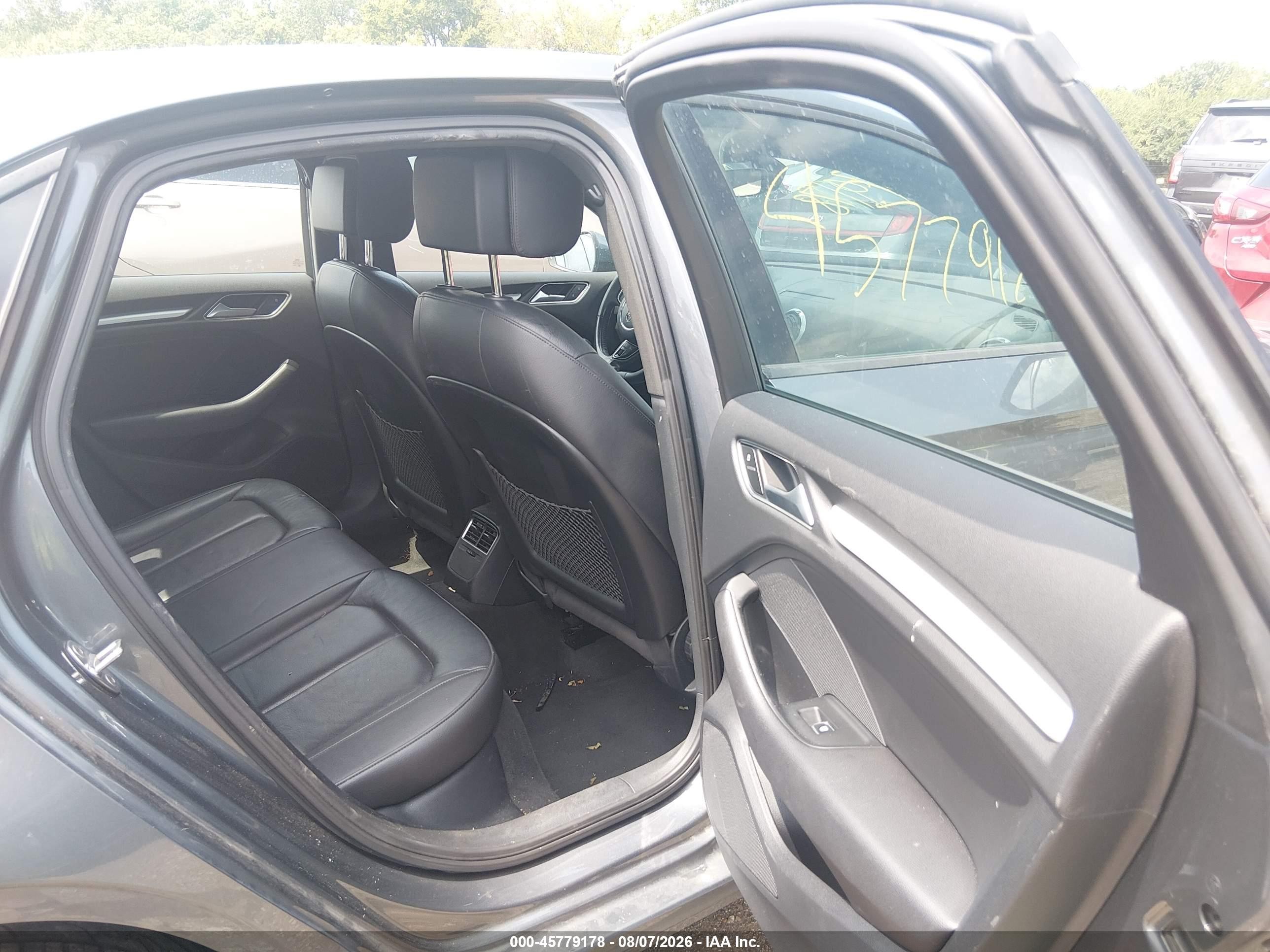 2016 Audi A3 2.0t Premium Серый vin: WAUB8GFF4G1025295