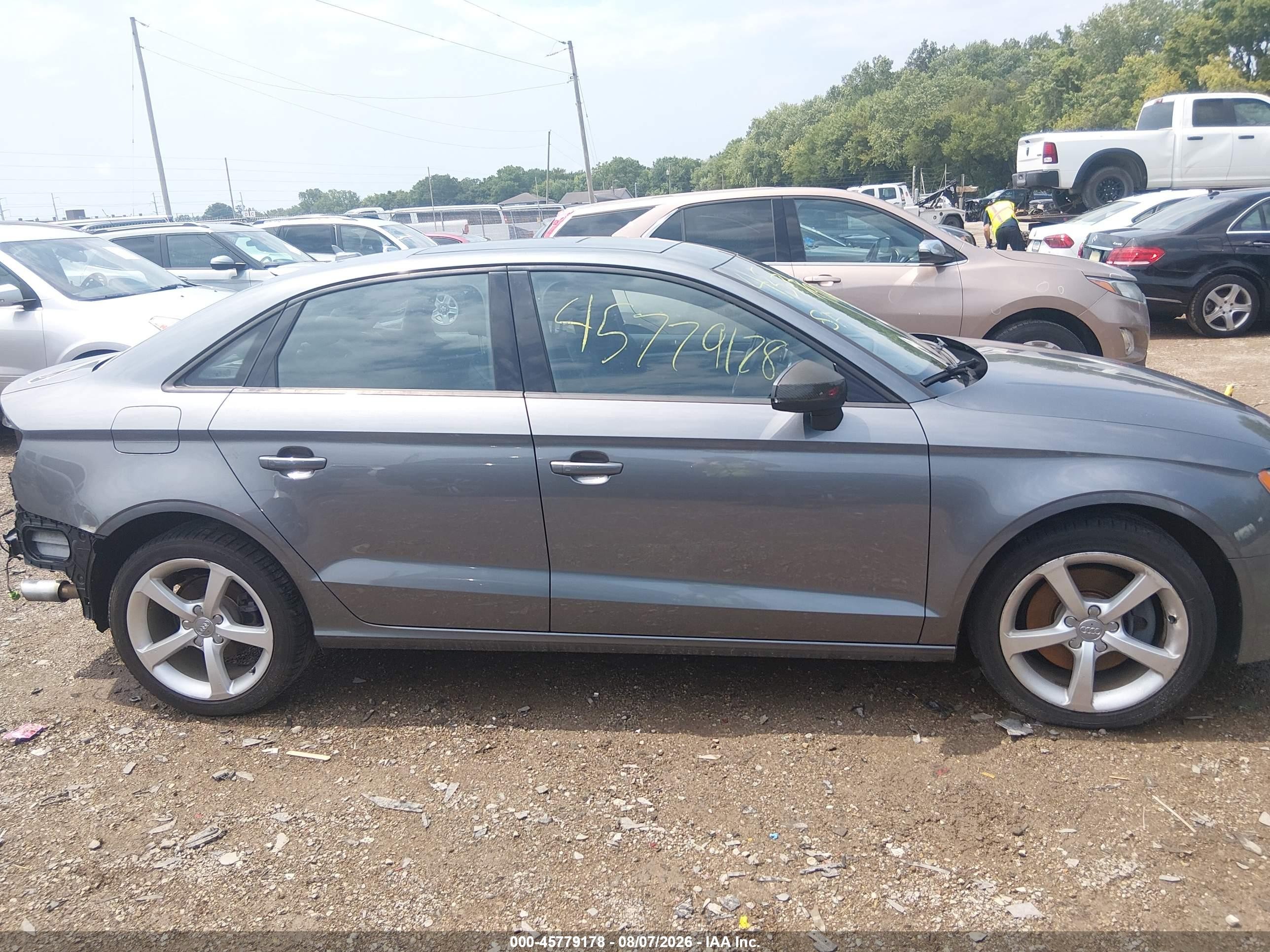 2016 Audi A3 2.0t Premium Серый vin: WAUB8GFF4G1025295