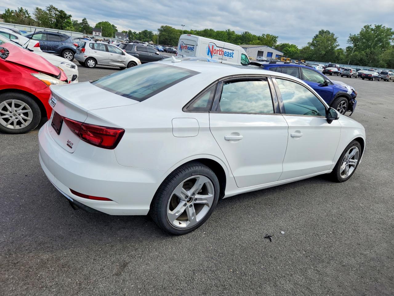 2017 Audi A3 Premium White vin: WAUB8GFF6H1033206