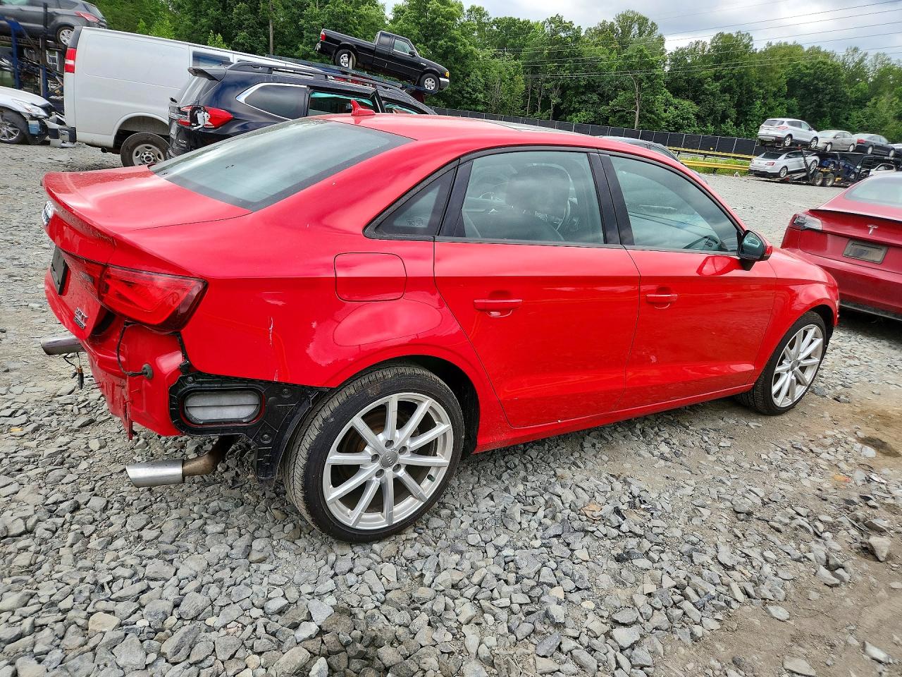2016 Audi A3 Premium Красный vin: WAUB8GFF7G1010290