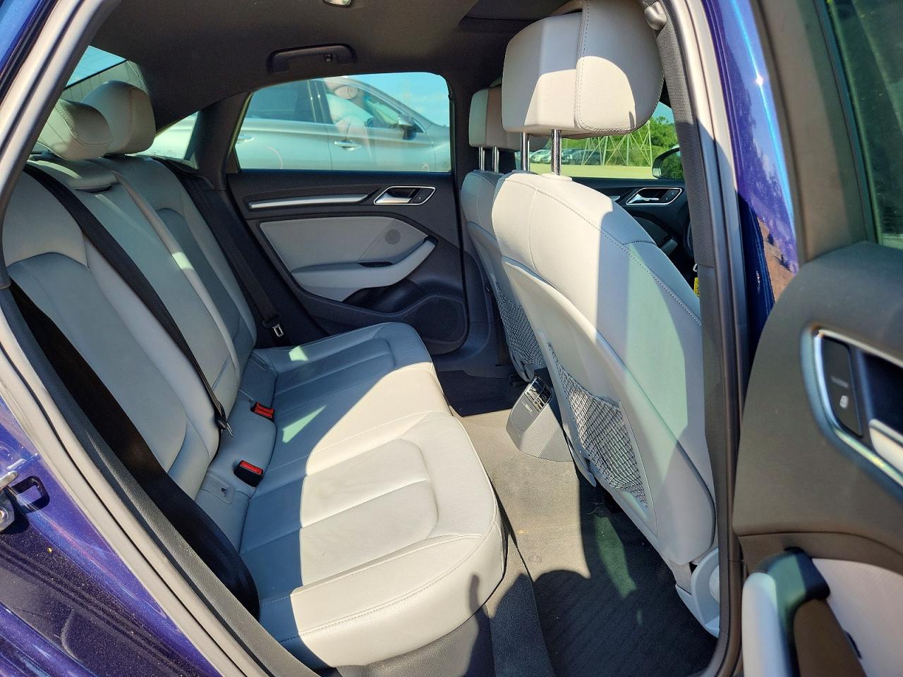 2018 Audi A3 Premium Blue vin: WAUB8GFFXJ1014440