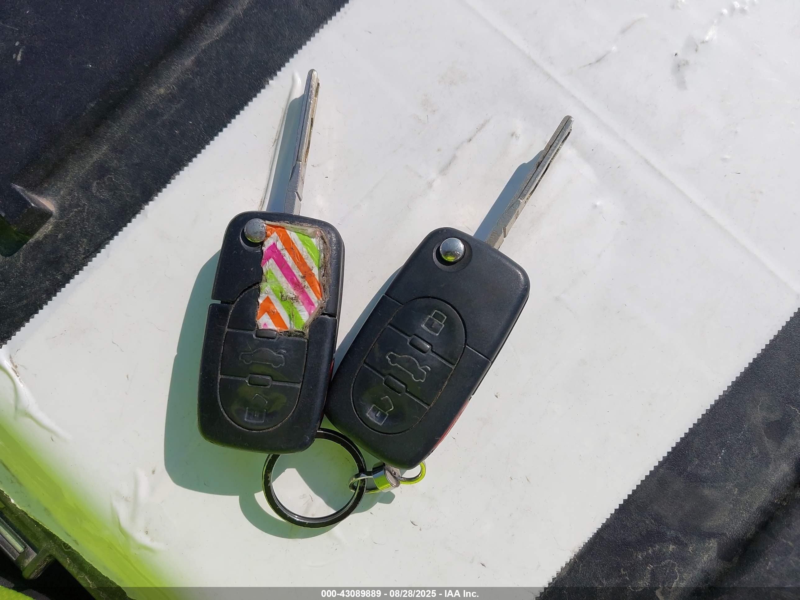1999 Audi A6   White vin: WAUBA24B7XN137475