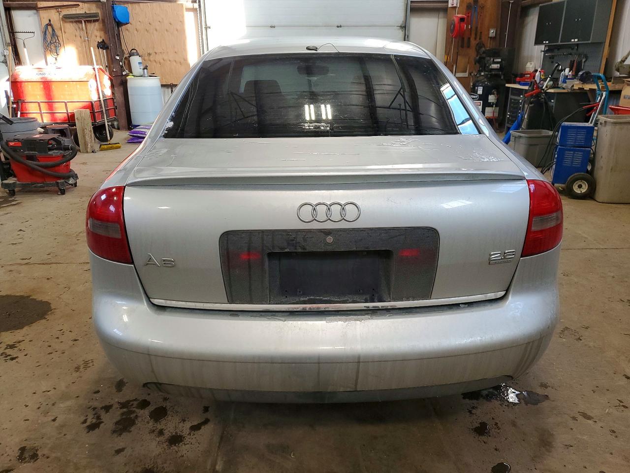 1999 Audi A6 2.8 Quattro Серебряный vin: WAUBA34B0XN032301