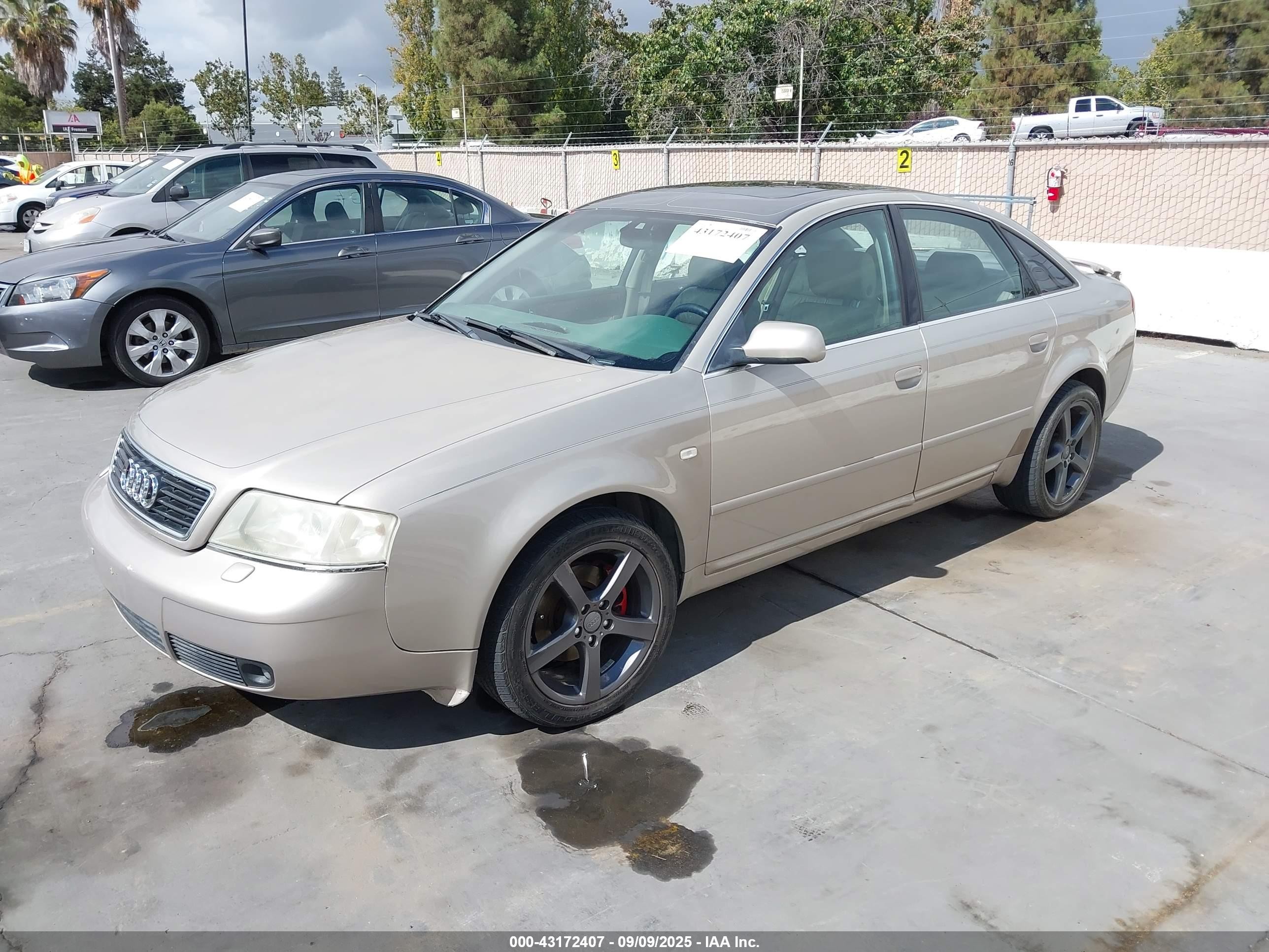 1999 Audi A6   Золотой vin: WAUBA34B4XN068797