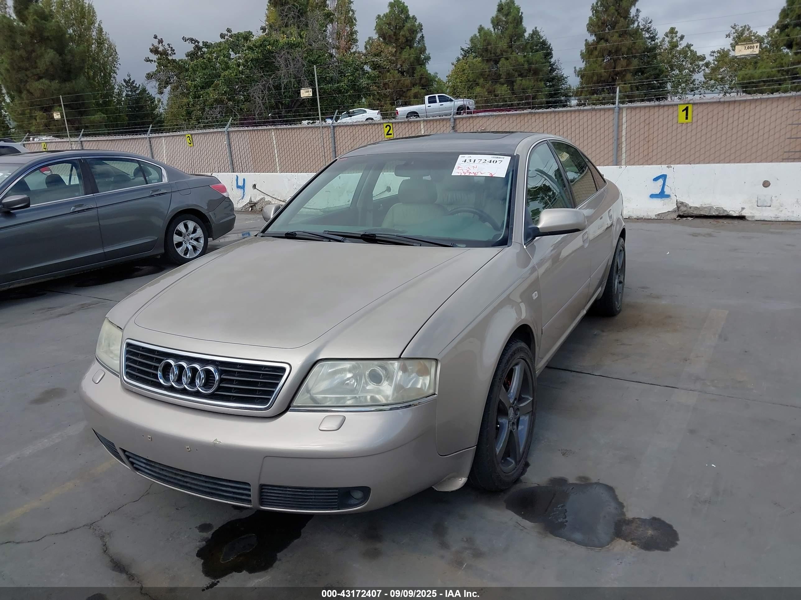 1999 Audi A6   Золотой vin: WAUBA34B4XN068797