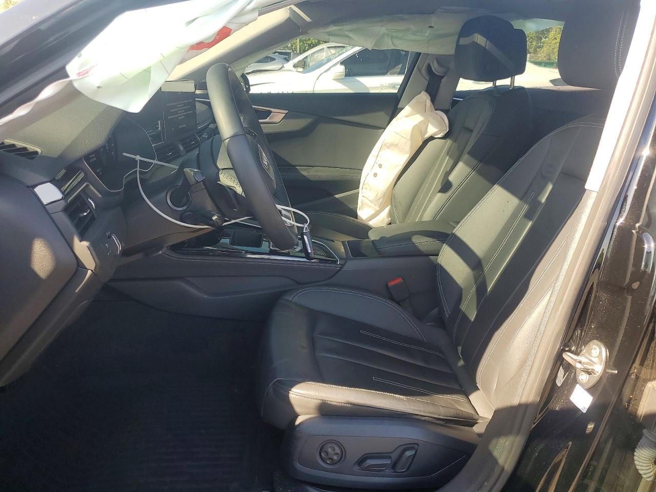 2021 Audi A4 Premium Plus 40 Черный vin: WAUBBAF44MA058712