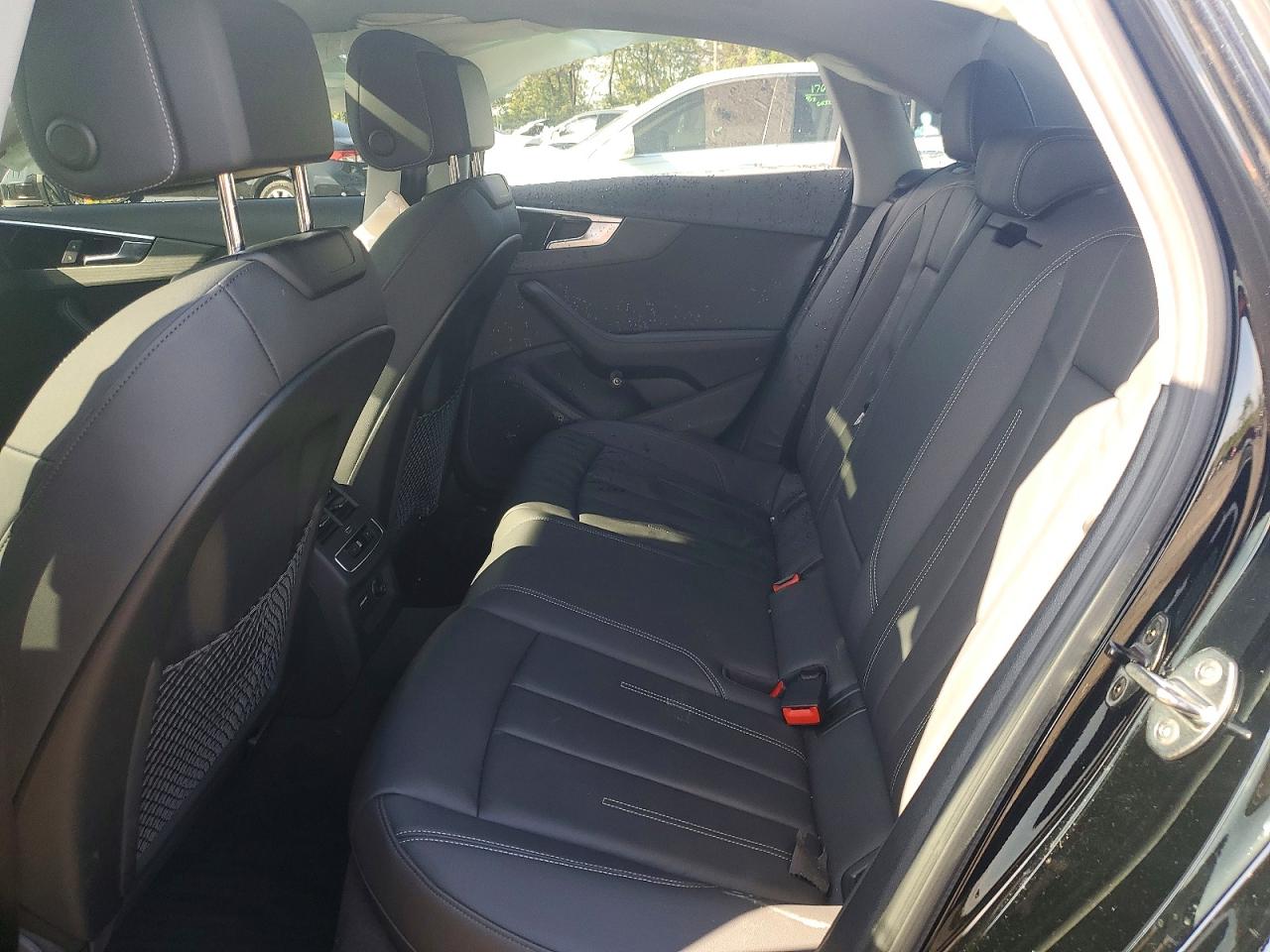 2021 Audi A4 Premium Plus 40 Черный vin: WAUBBAF44MA058712