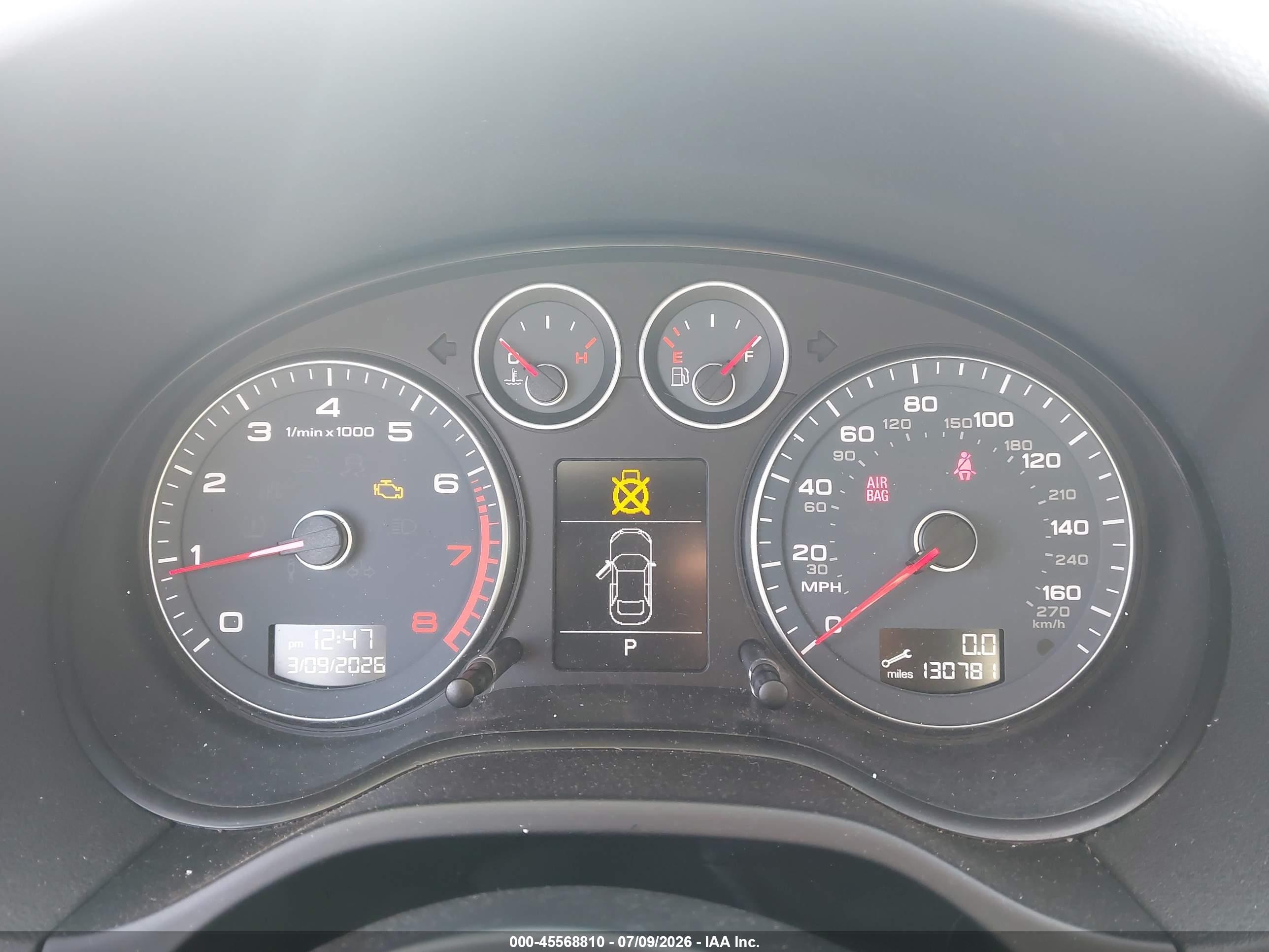 2012 Audi A3 2.0t Premium Белый vin: WAUBEAFM2CA051781
