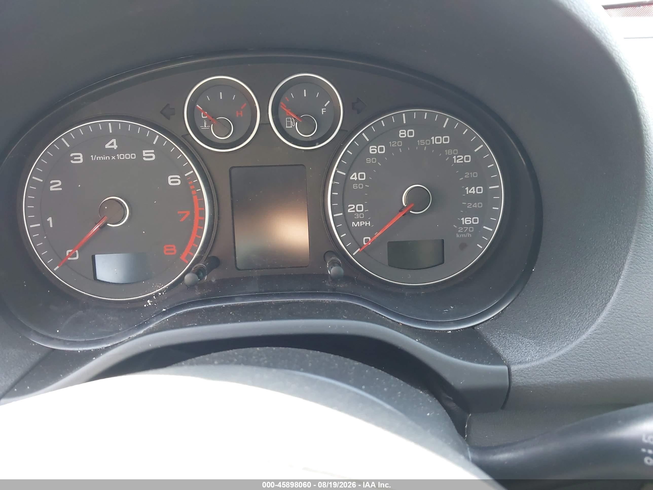 2013 Audi A3 2.0t Premium Белый vin: WAUBEAFM6DA003489