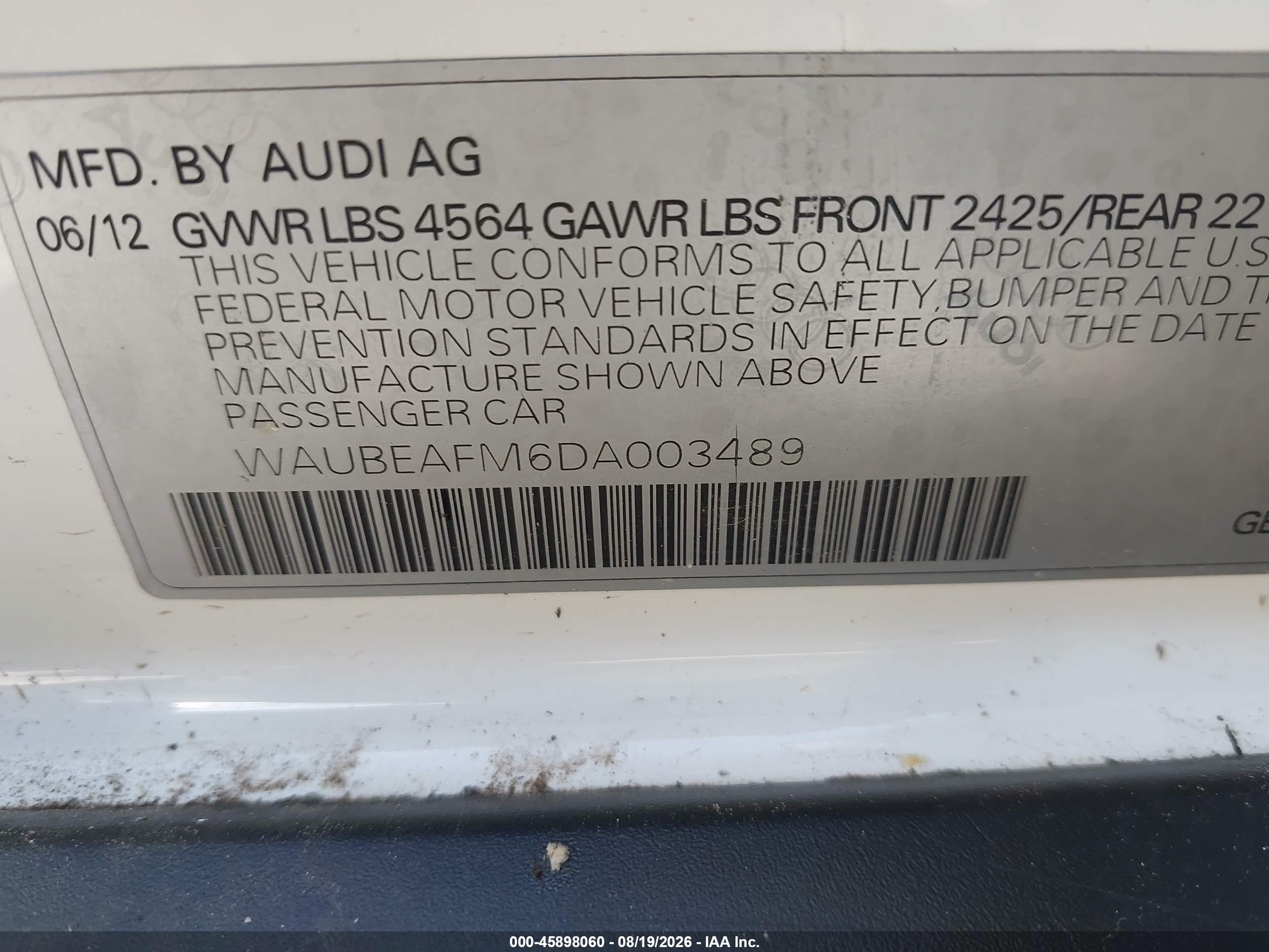 2013 Audi A3 2.0t Premium Белый vin: WAUBEAFM6DA003489