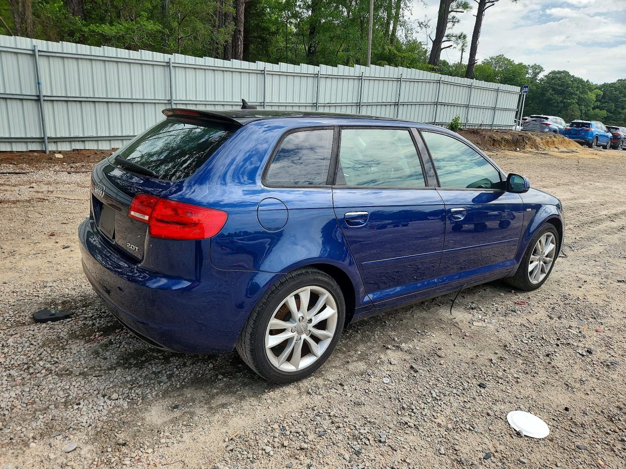 2012 Audi A3 Premium Синий vin: WAUBEAFM7CA104250