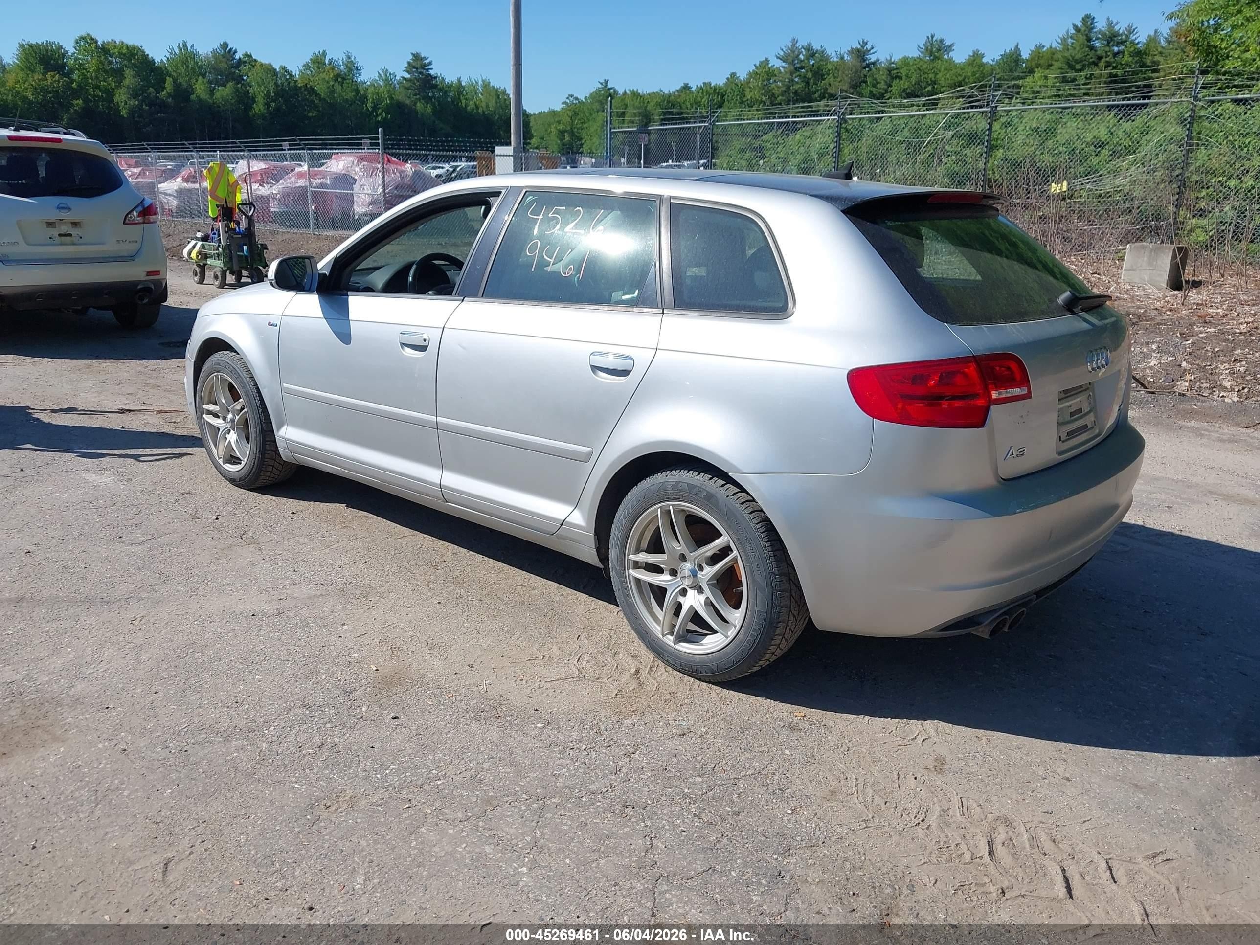 2012 Audi A3 2.0t Premium Silver vin: WAUBEAFMXCA162661