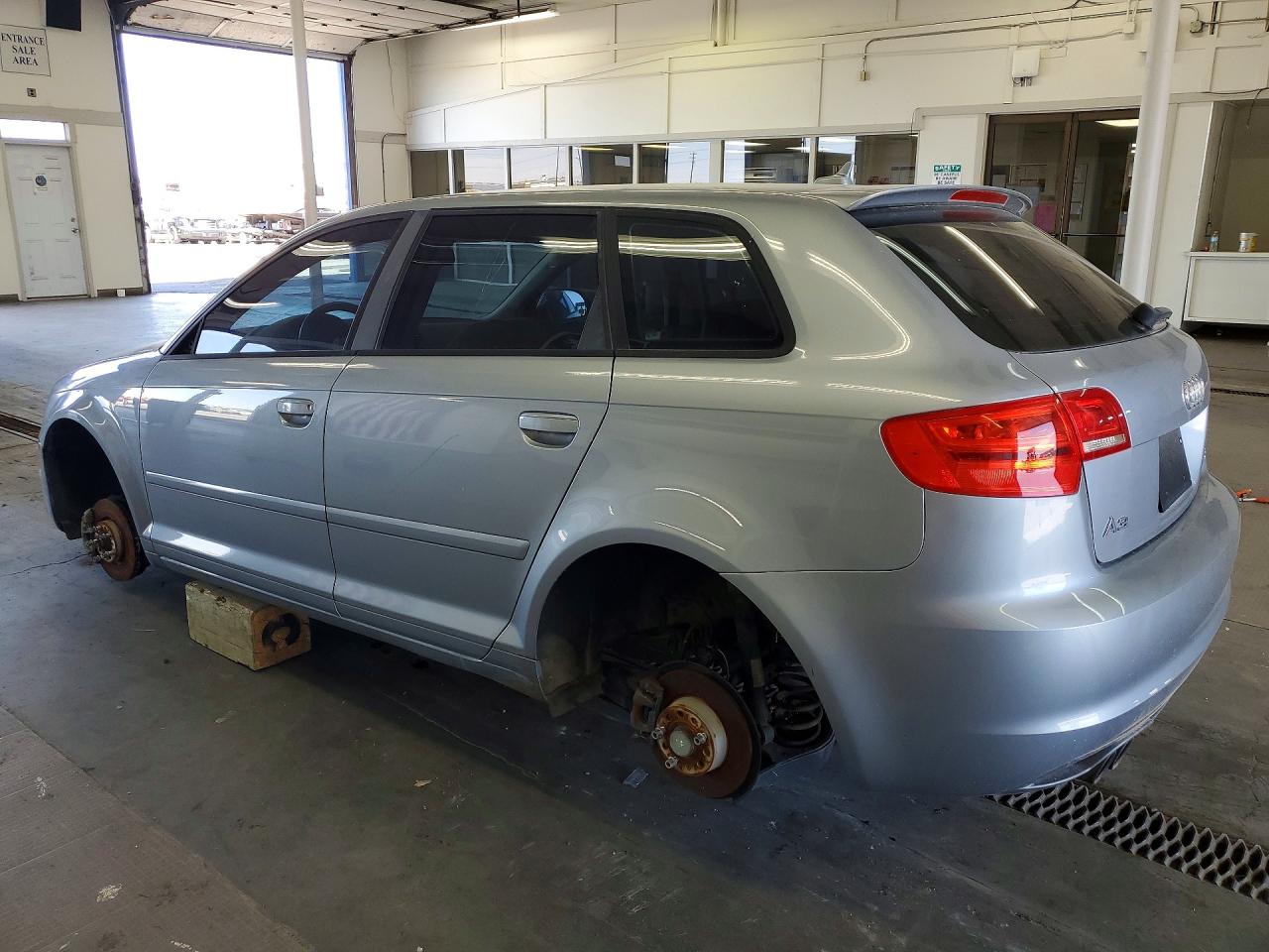 2010 Audi A3 Premium Gray vin: WAUBEBFM8AA106625