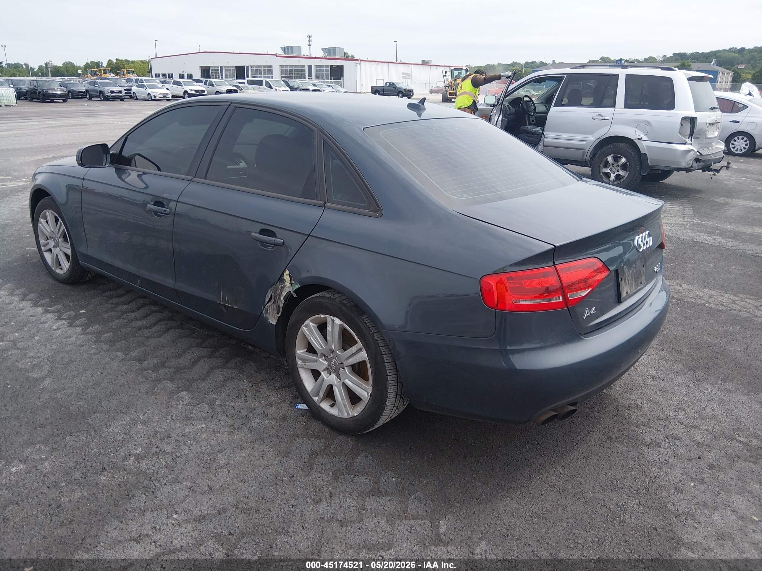 2010 Audi A4 2.0t Premium Gray vin: WAUBFAFL0AN030695