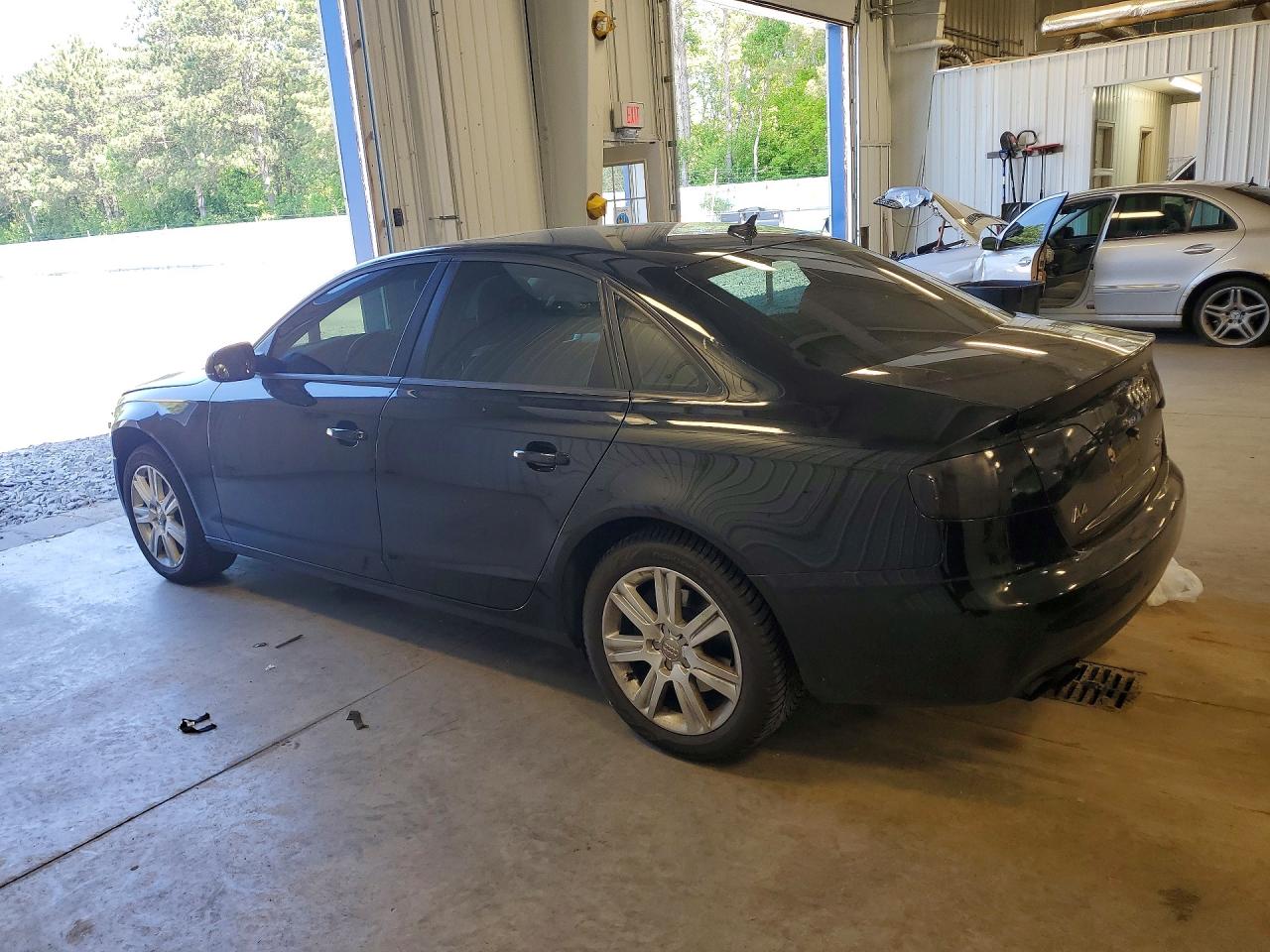 2012 Audi A4 Premium Black vin: WAUBFAFL0CN004326