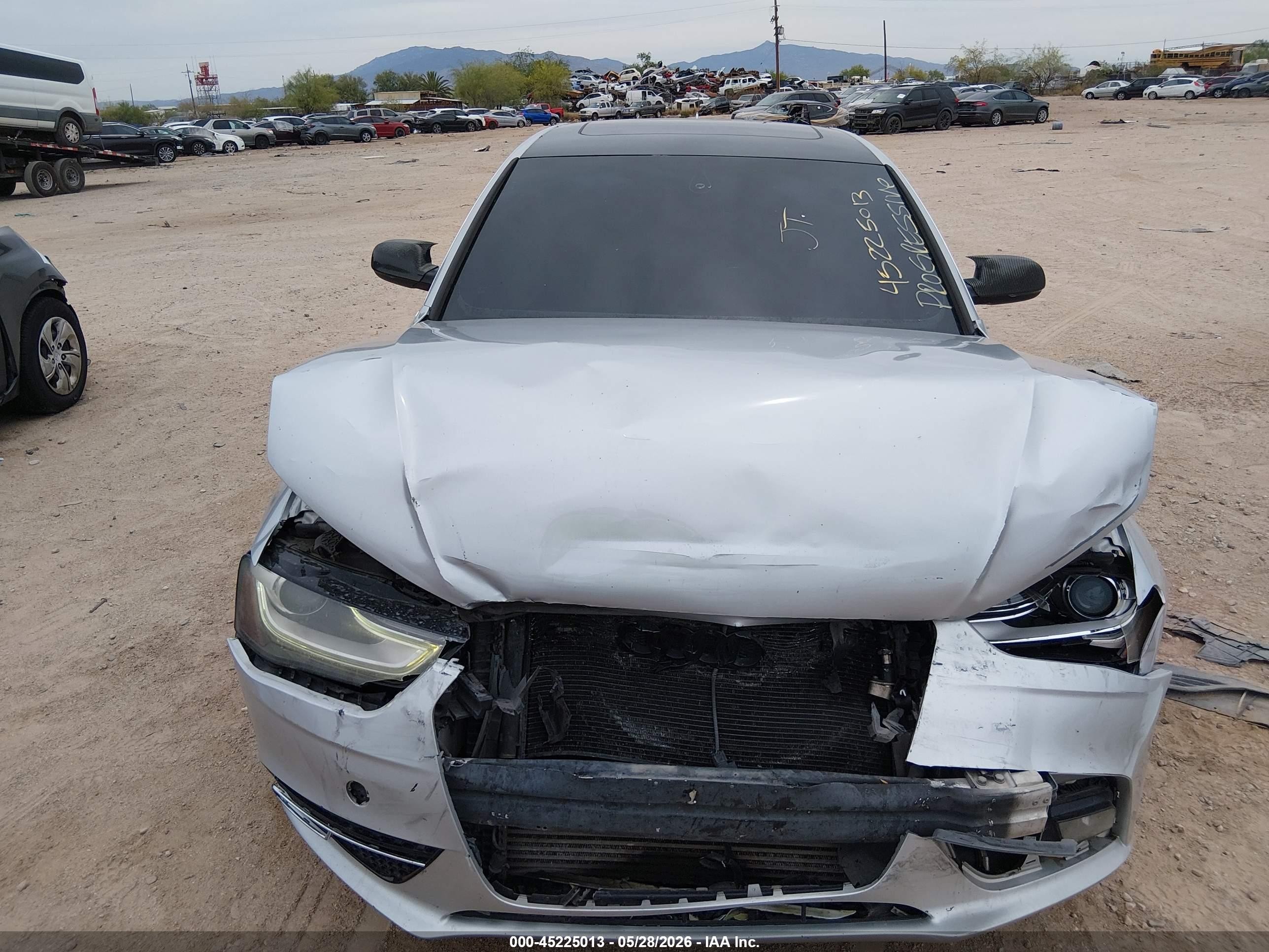 2013 Audi A4 2.0t Premium Silver vin: WAUBFAFL0DA161170