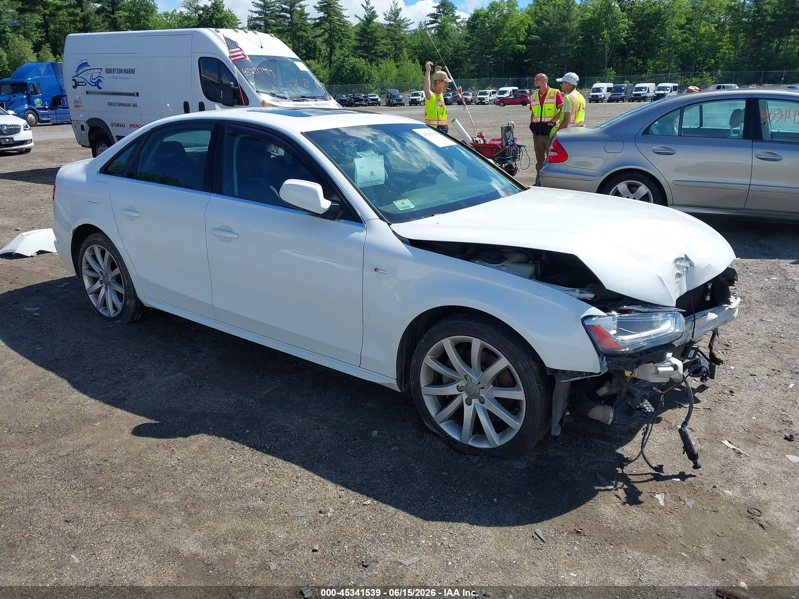 2014 Audi A4 2.0t Premium White vin: WAUBFAFL0EA050779