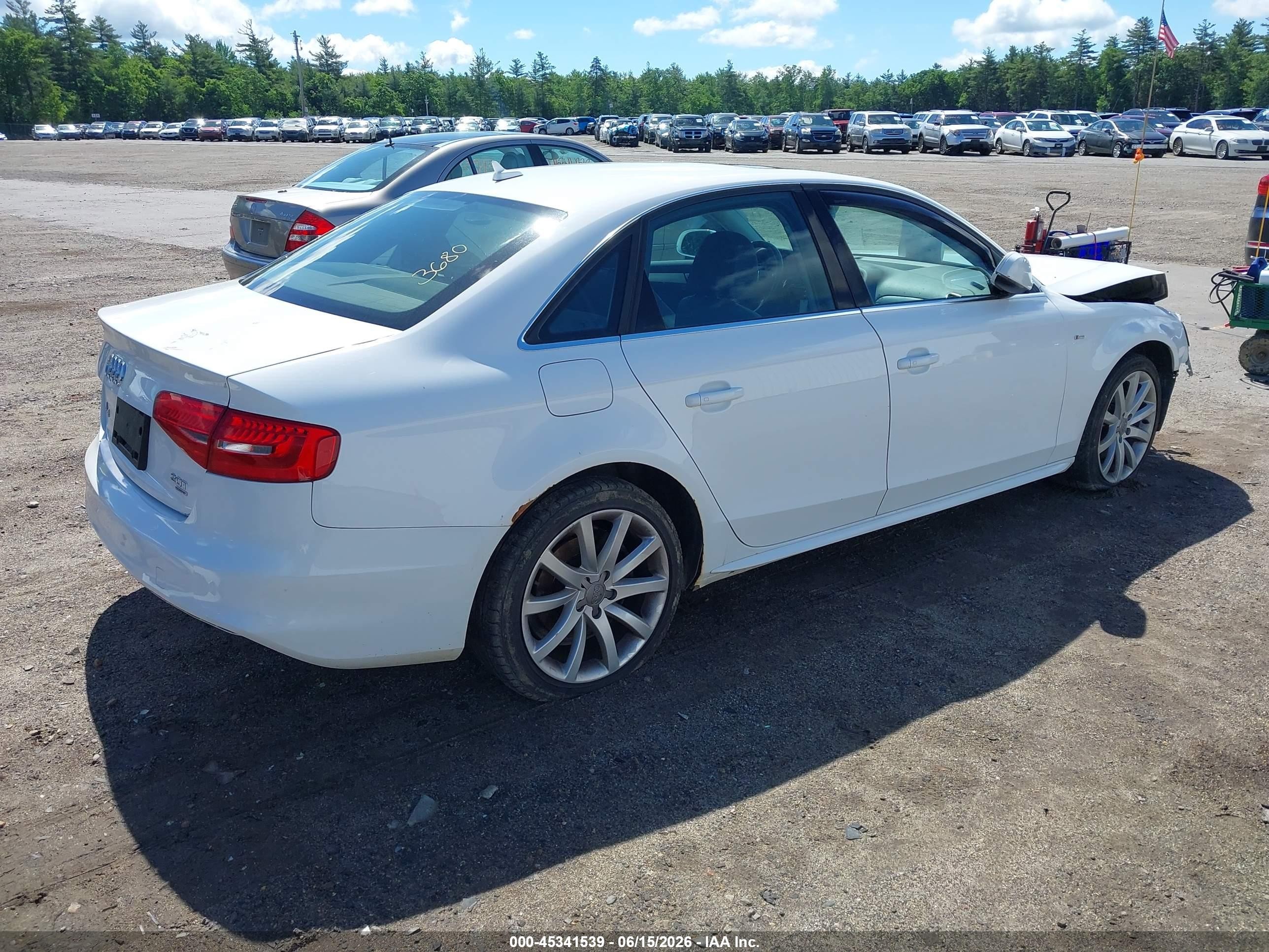 2014 Audi A4 2.0t Premium White vin: WAUBFAFL0EA050779