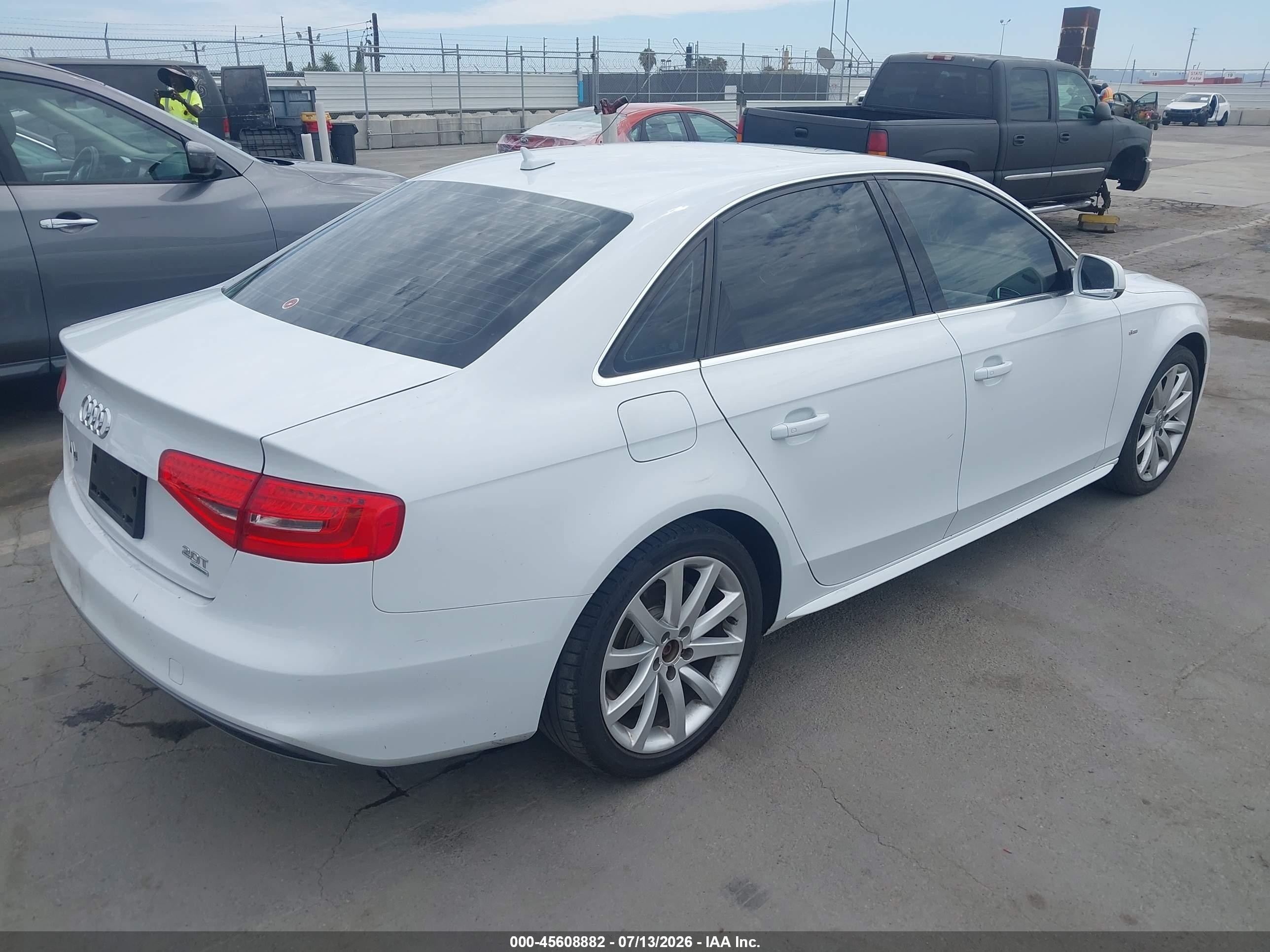 2014 Audi A4 2.0t Premium White vin: WAUBFAFL0EN028046