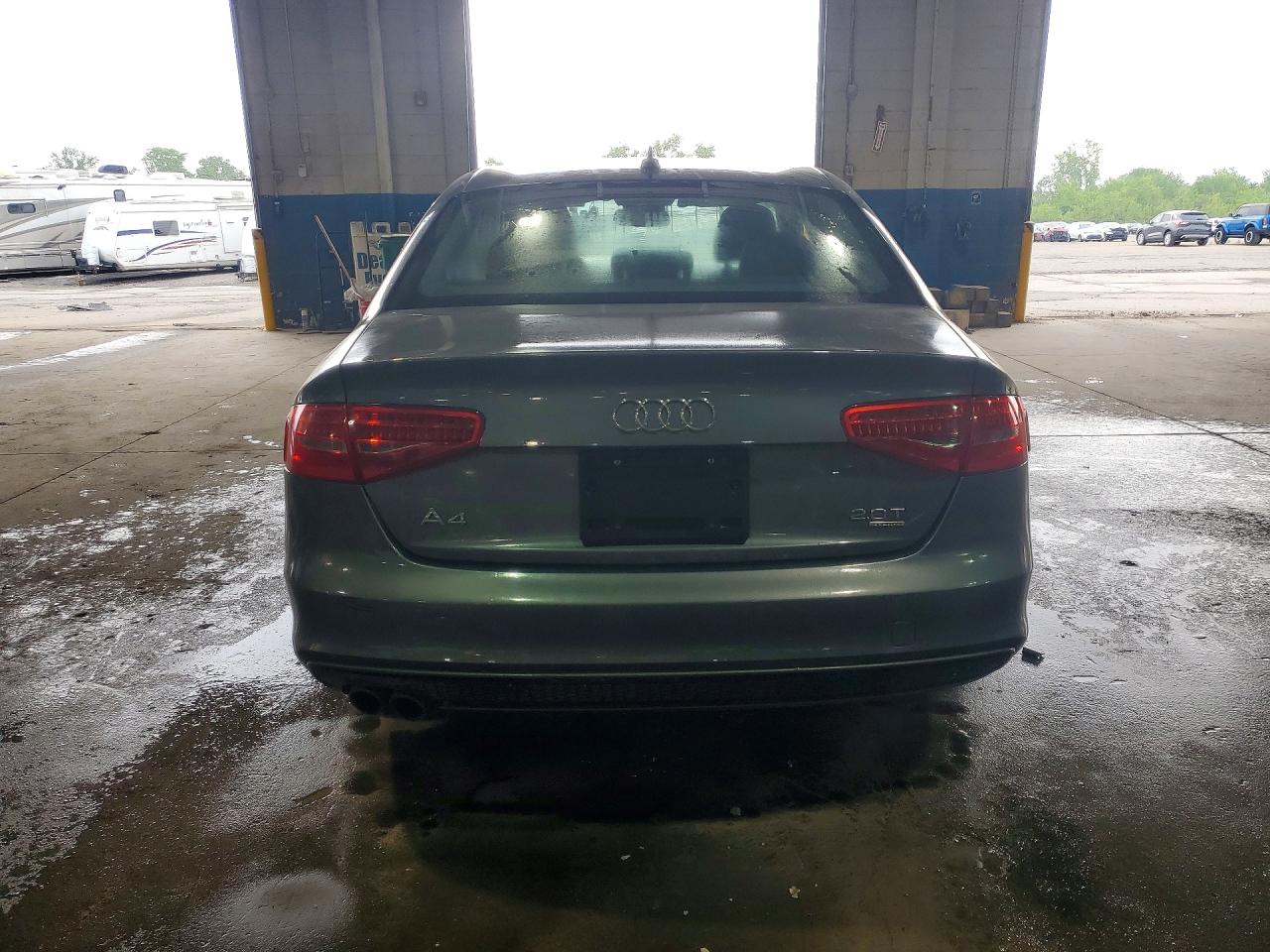 2014 Audi A4 Premium Серебряный vin: WAUBFAFL0EN031495