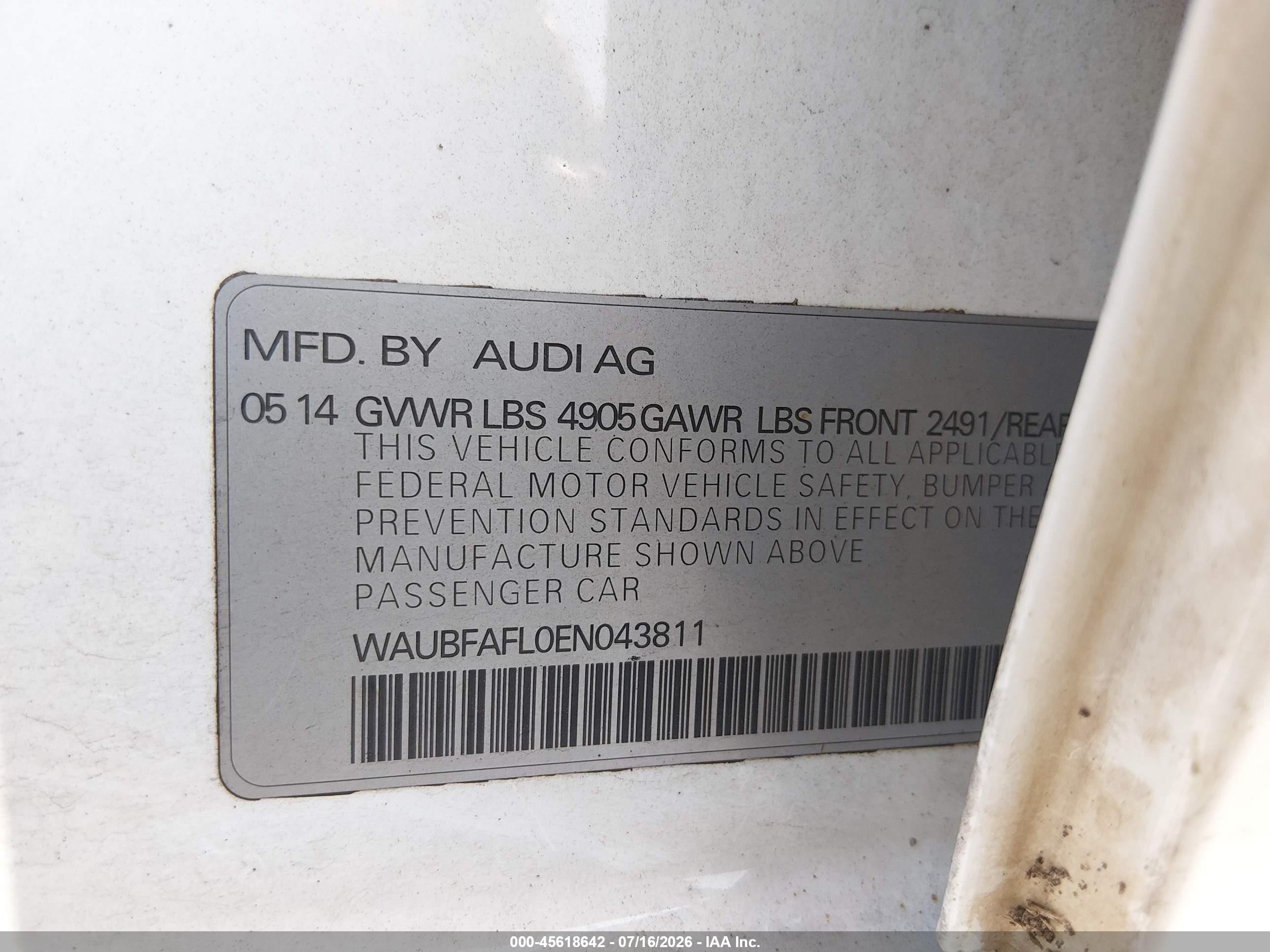 2014 Audi A4 2.0t Premium Белый vin: WAUBFAFL0EN043811