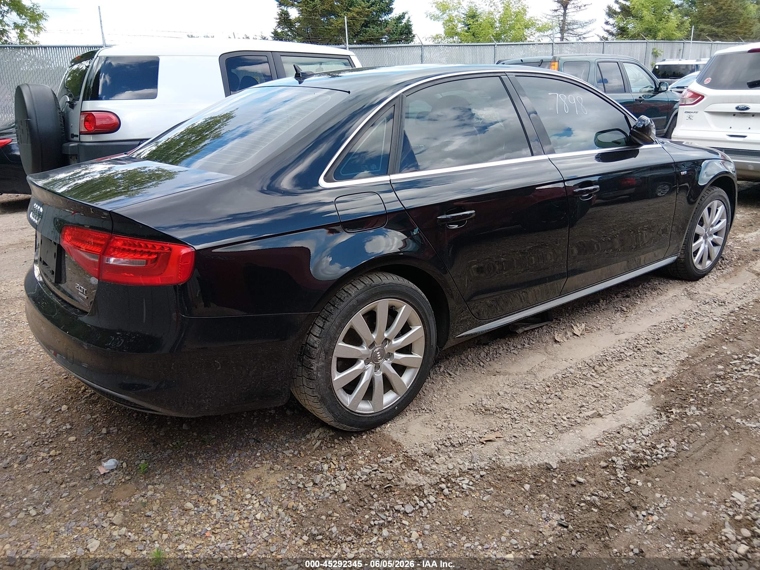2015 Audi A4 2.0t Premium Черный vin: WAUBFAFL0FN012415