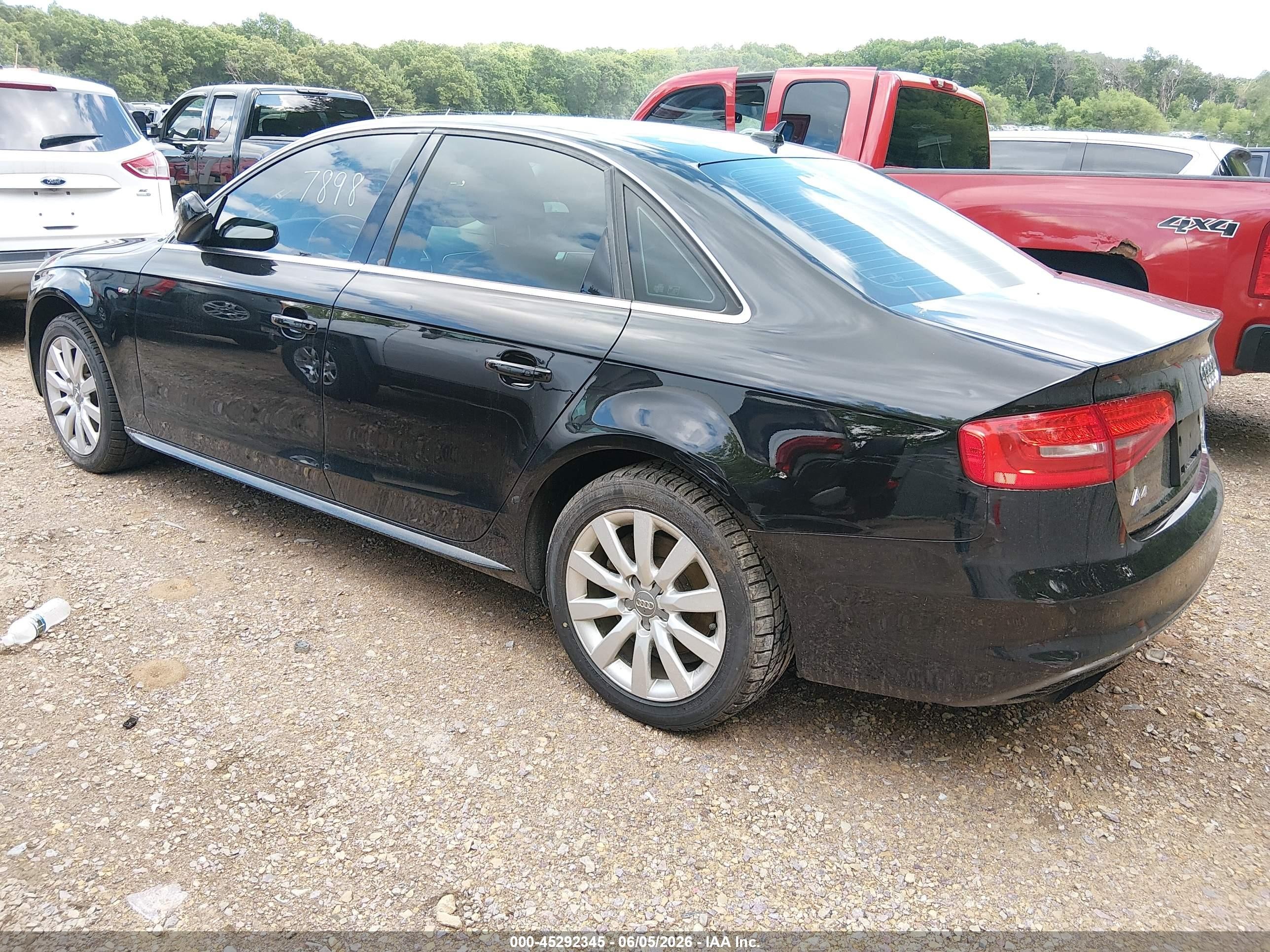 2015 Audi A4 2.0t Premium Черный vin: WAUBFAFL0FN012415