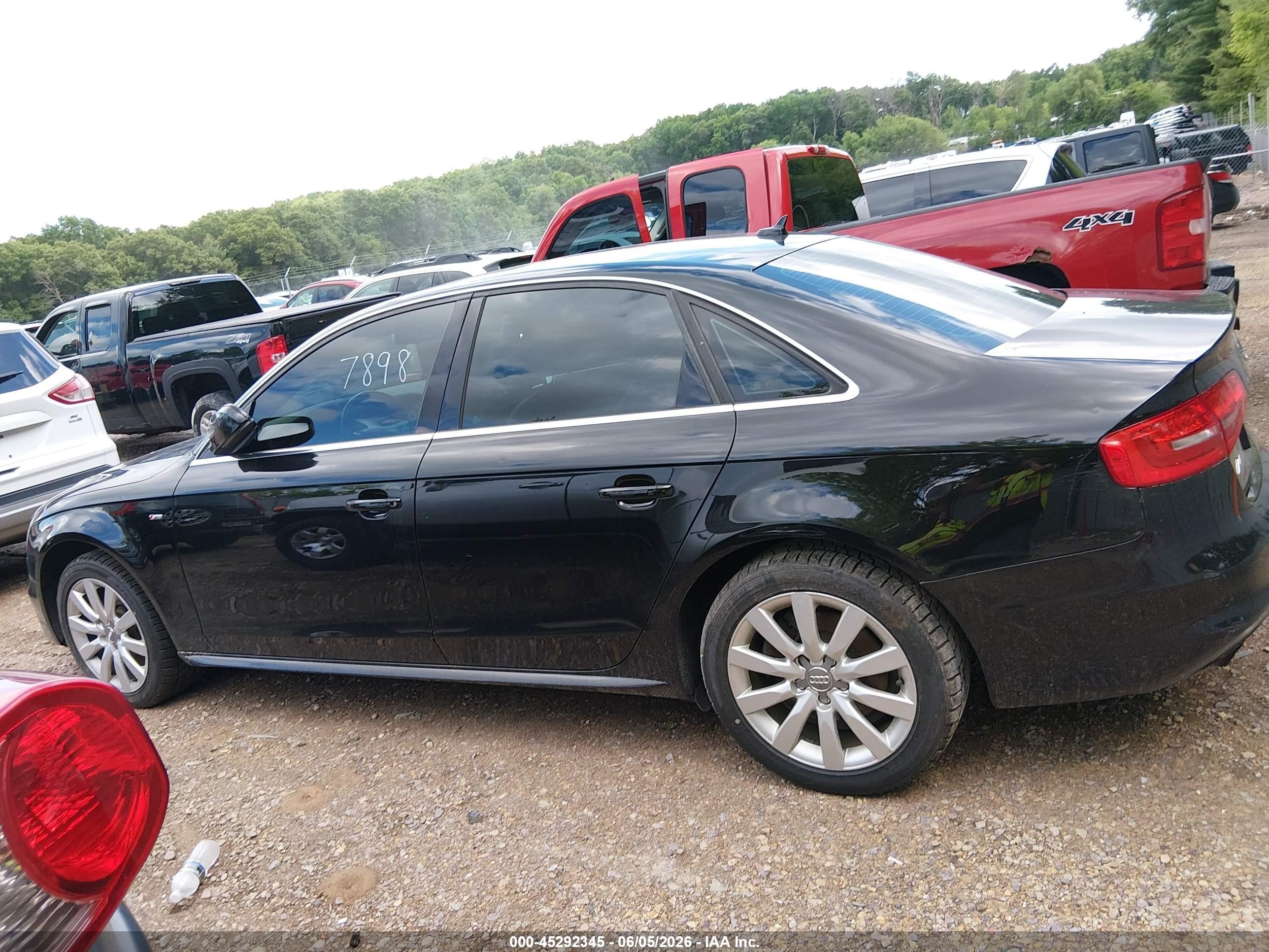 2015 Audi A4 2.0t Premium Черный vin: WAUBFAFL0FN012415