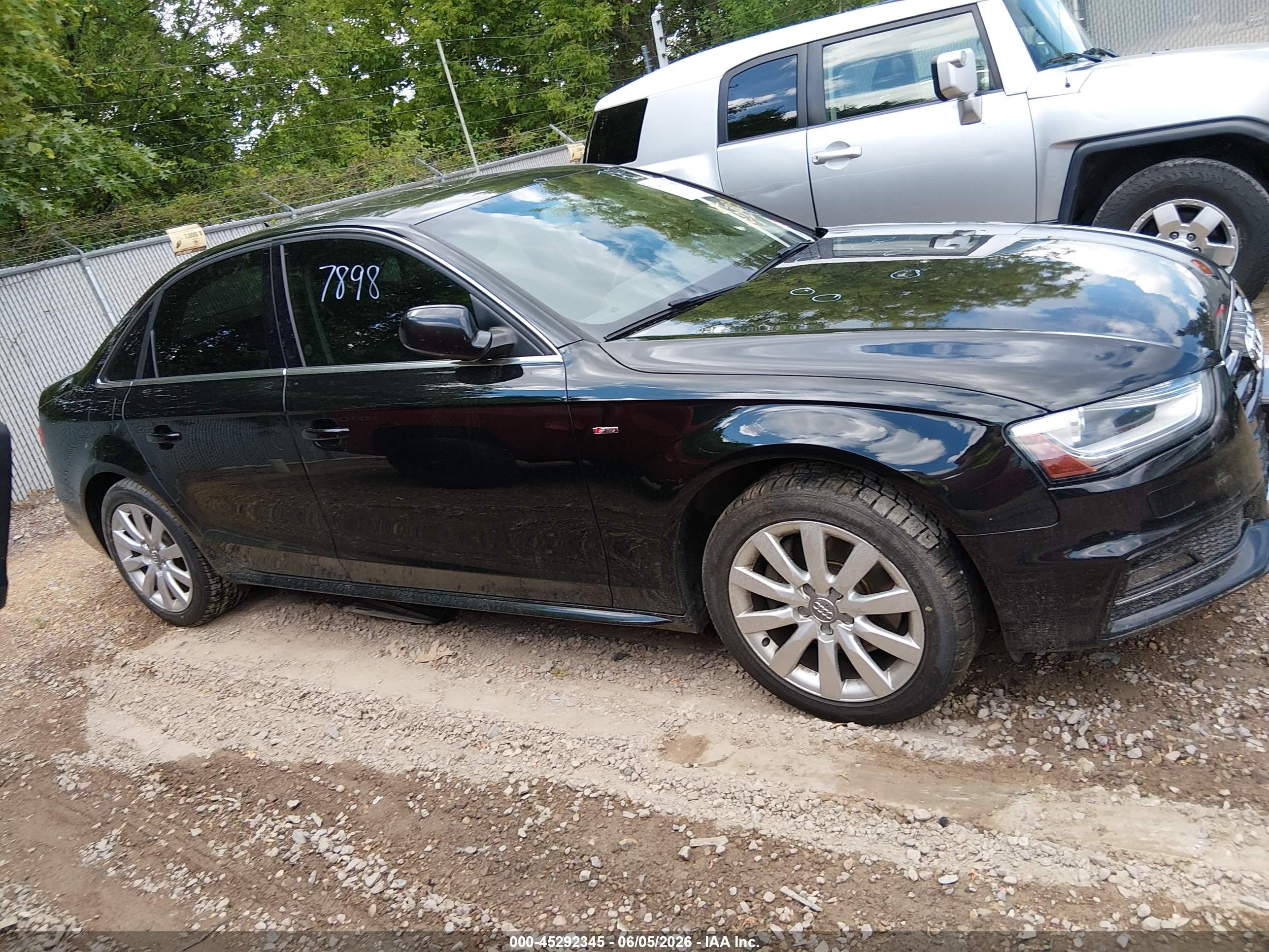 2015 Audi A4 2.0t Premium Черный vin: WAUBFAFL0FN012415