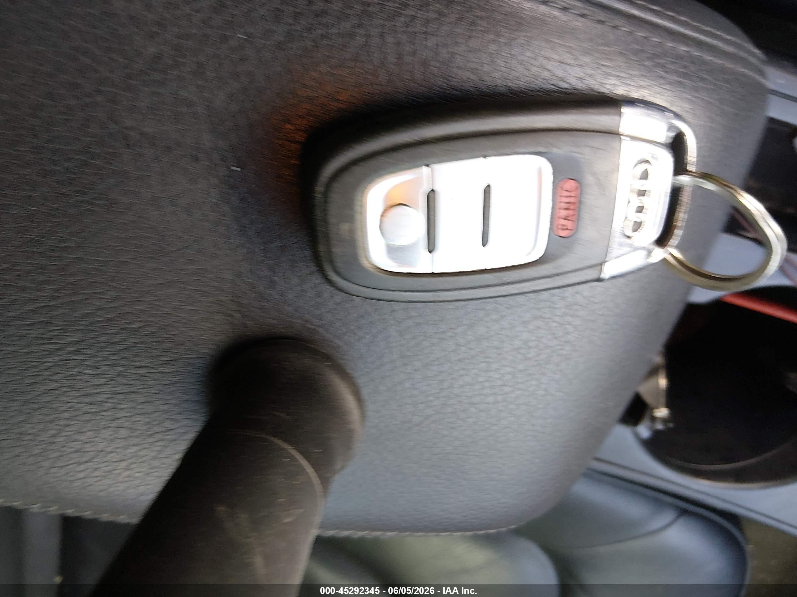 2015 Audi A4 2.0t Premium Черный vin: WAUBFAFL0FN012415