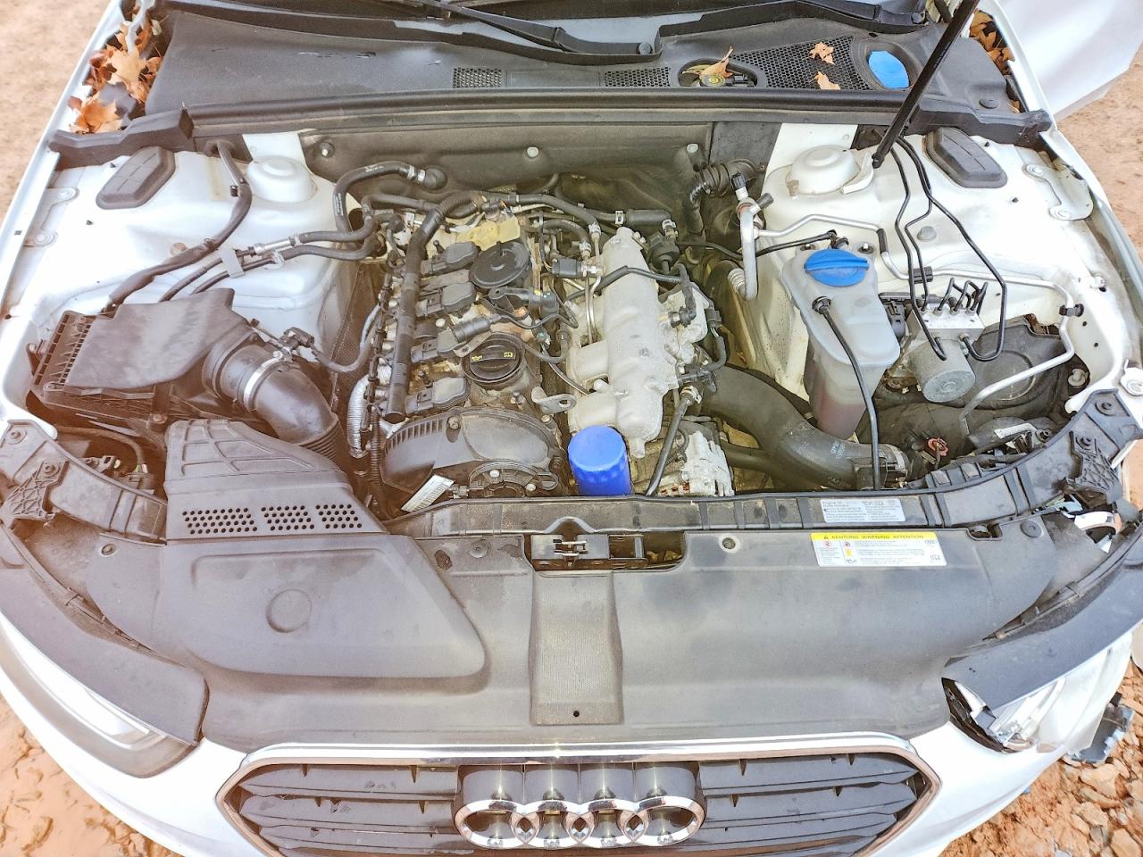 2015 Audi A4 Premium White vin: WAUBFAFL0FN043146