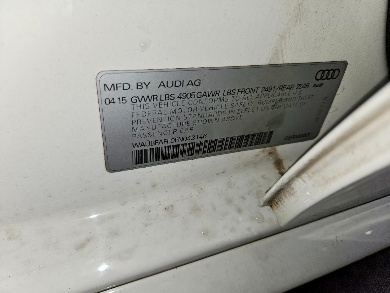2015 Audi A4 Premium White vin: WAUBFAFL0FN043146