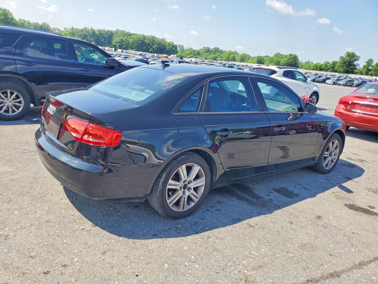 2010 Audi A4 Premium Черный vin: WAUBFAFL1AN005188