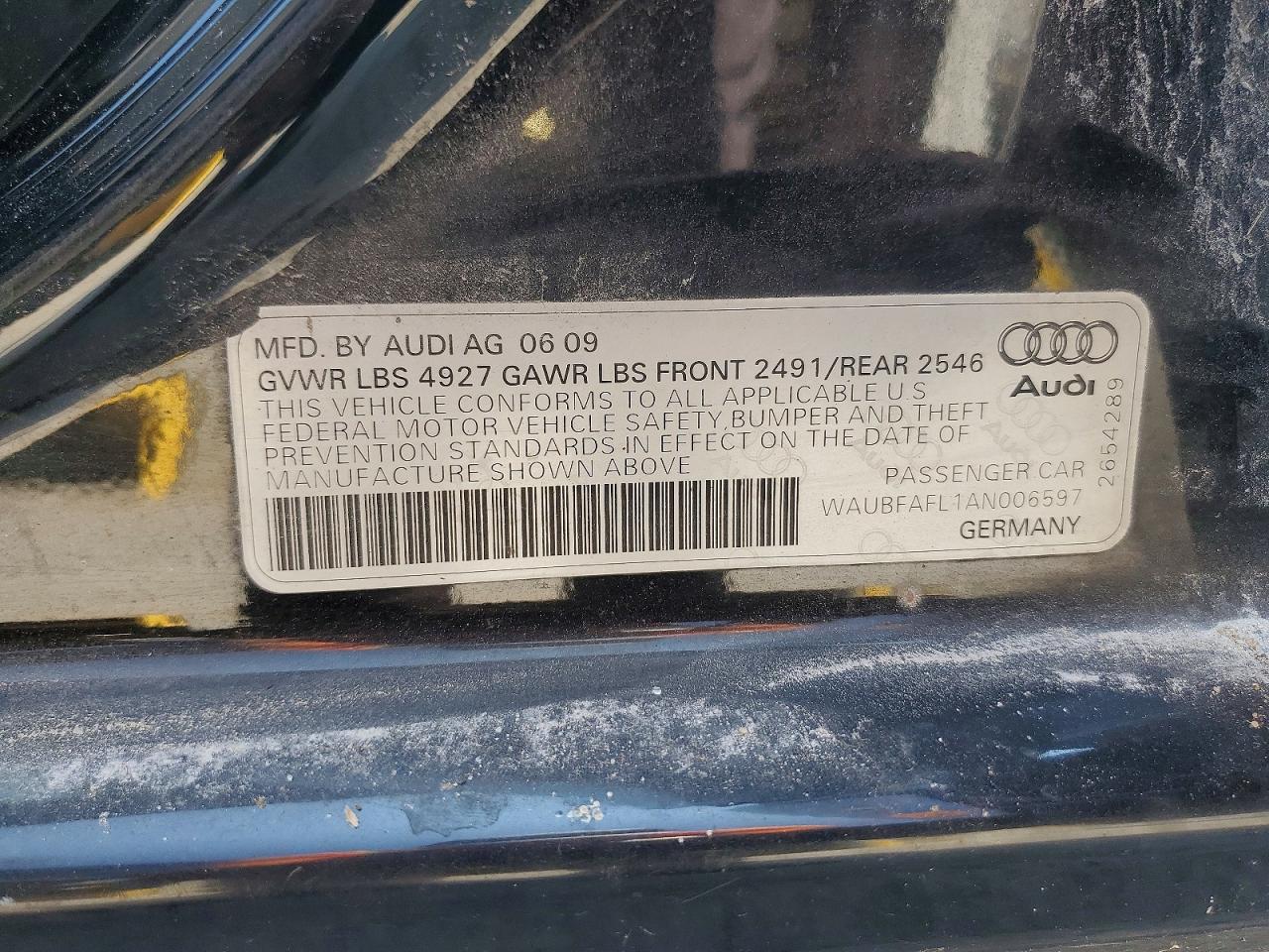 2010 Audi A4 Premium Black vin: WAUBFAFL1AN006597