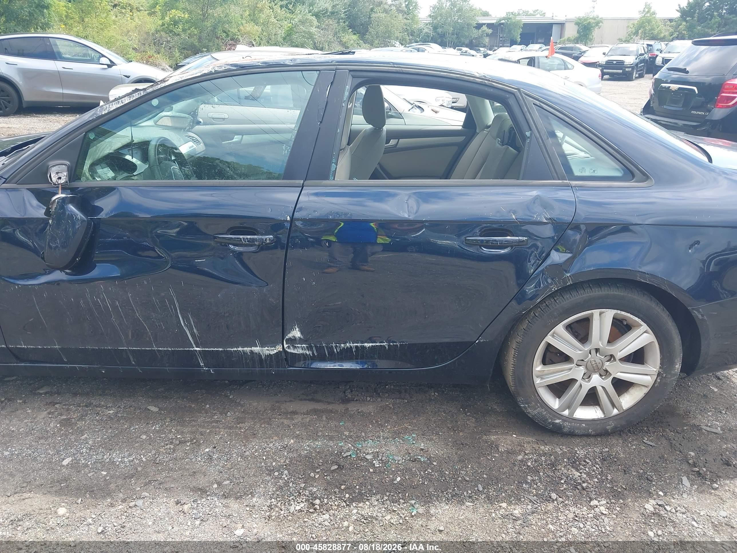 2010 Audi A4 2.0t Premium Синий vin: WAUBFAFL1AN057730