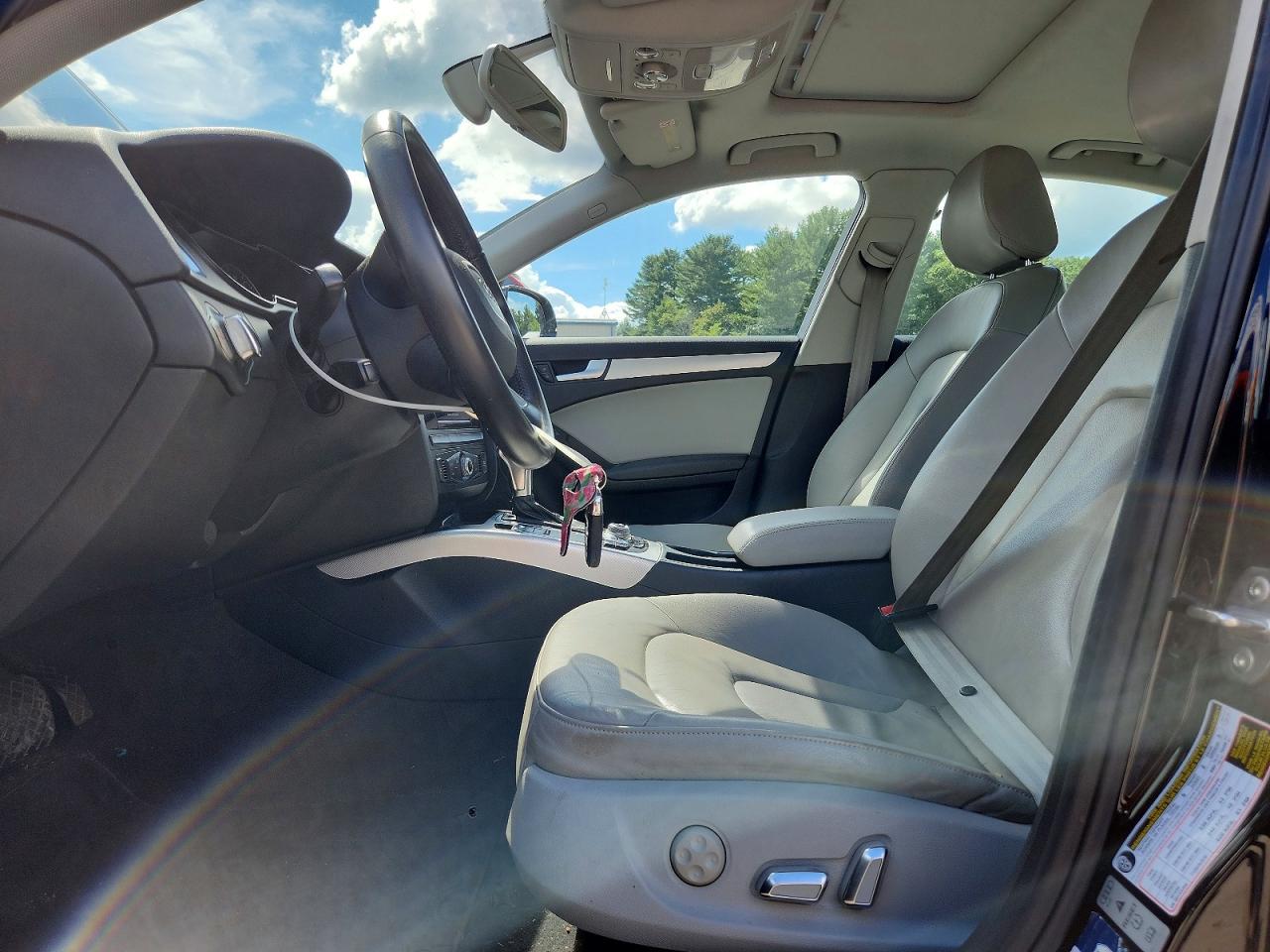 2014 Audi A4 Premium Черный vin: WAUBFAFL1EN003043