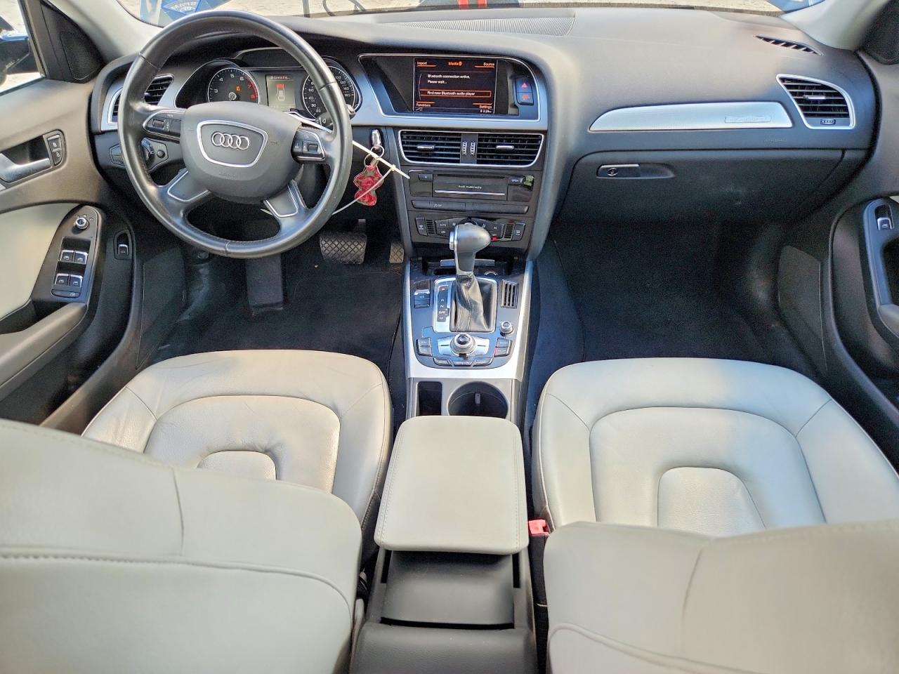 2014 Audi A4 Premium Черный vin: WAUBFAFL1EN003043