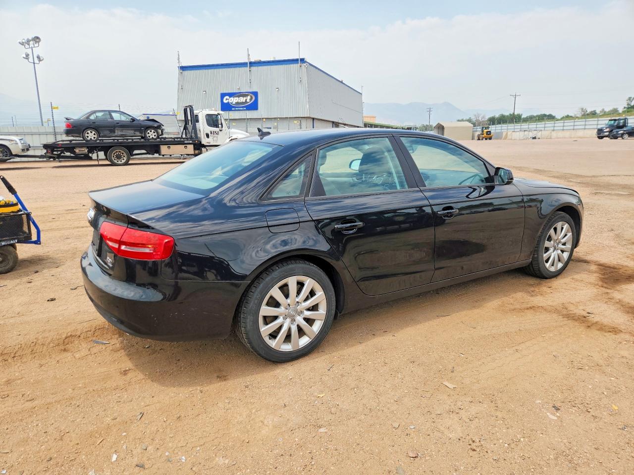 2014 Audi A4 Premium Черный vin: WAUBFAFL1EN026631