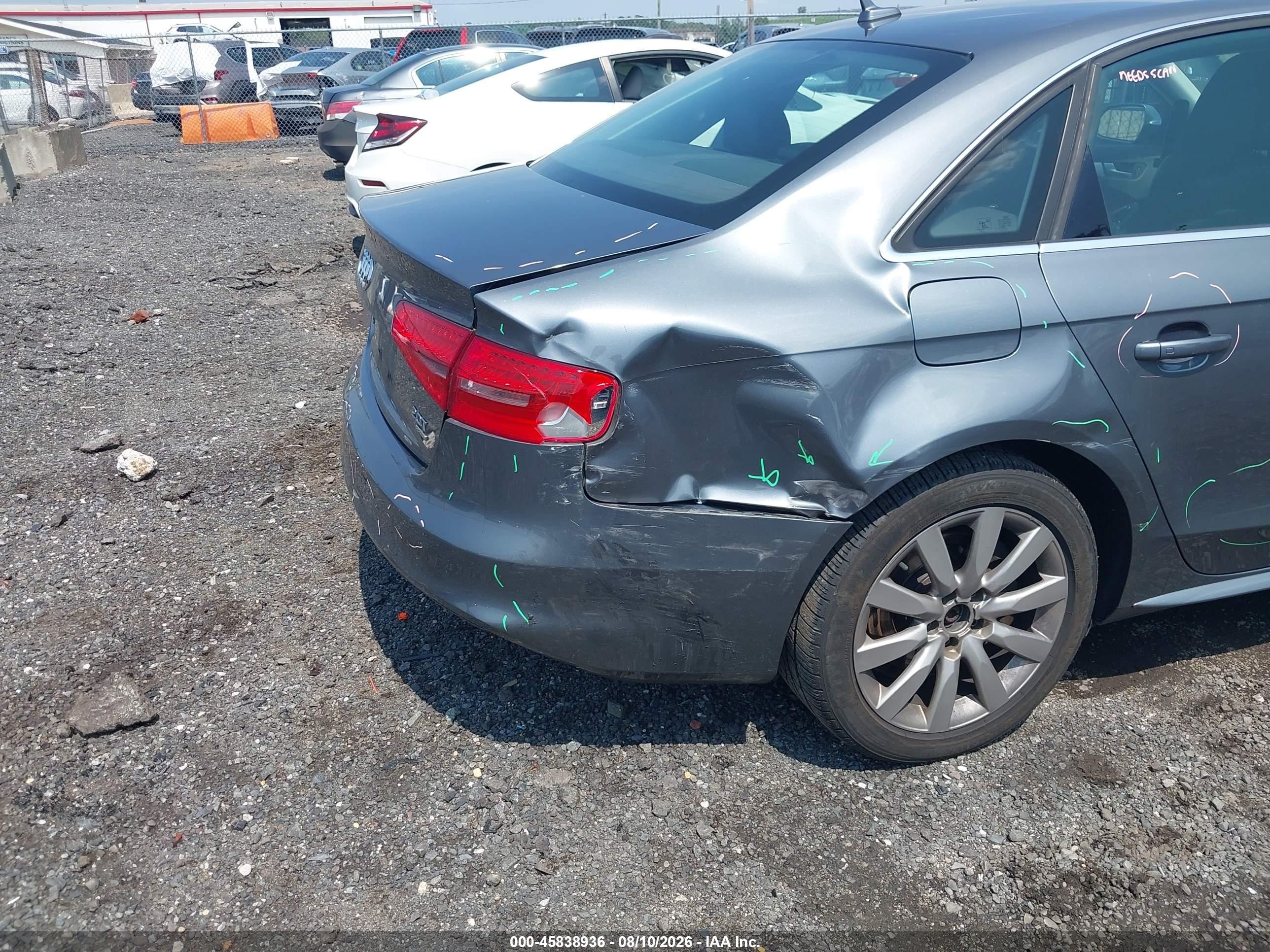 2015 Audi A4 2.0t Premium Серый vin: WAUBFAFL1FN005859